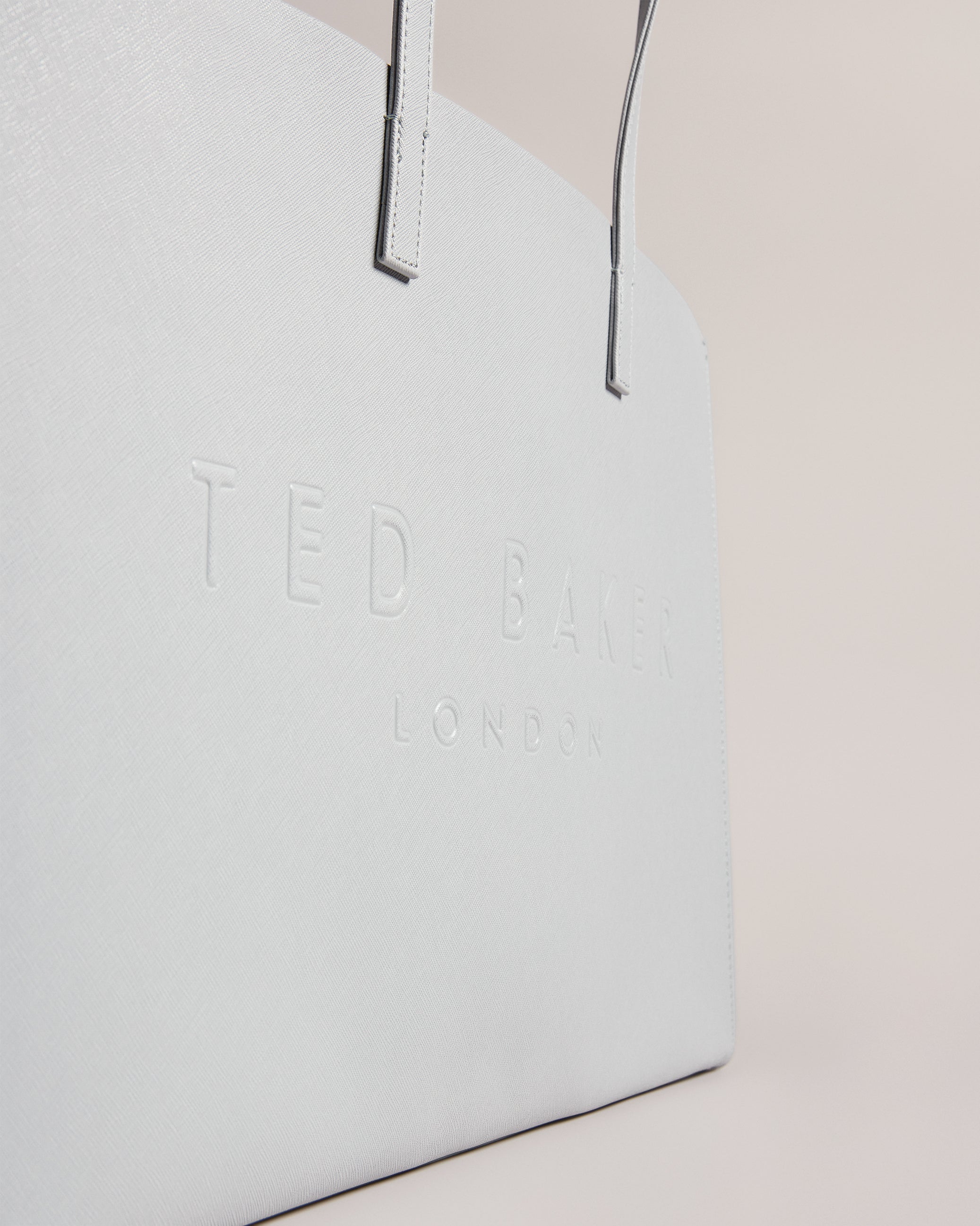 Sukicon Crosshatch East West Icon Bag Lt-Grey