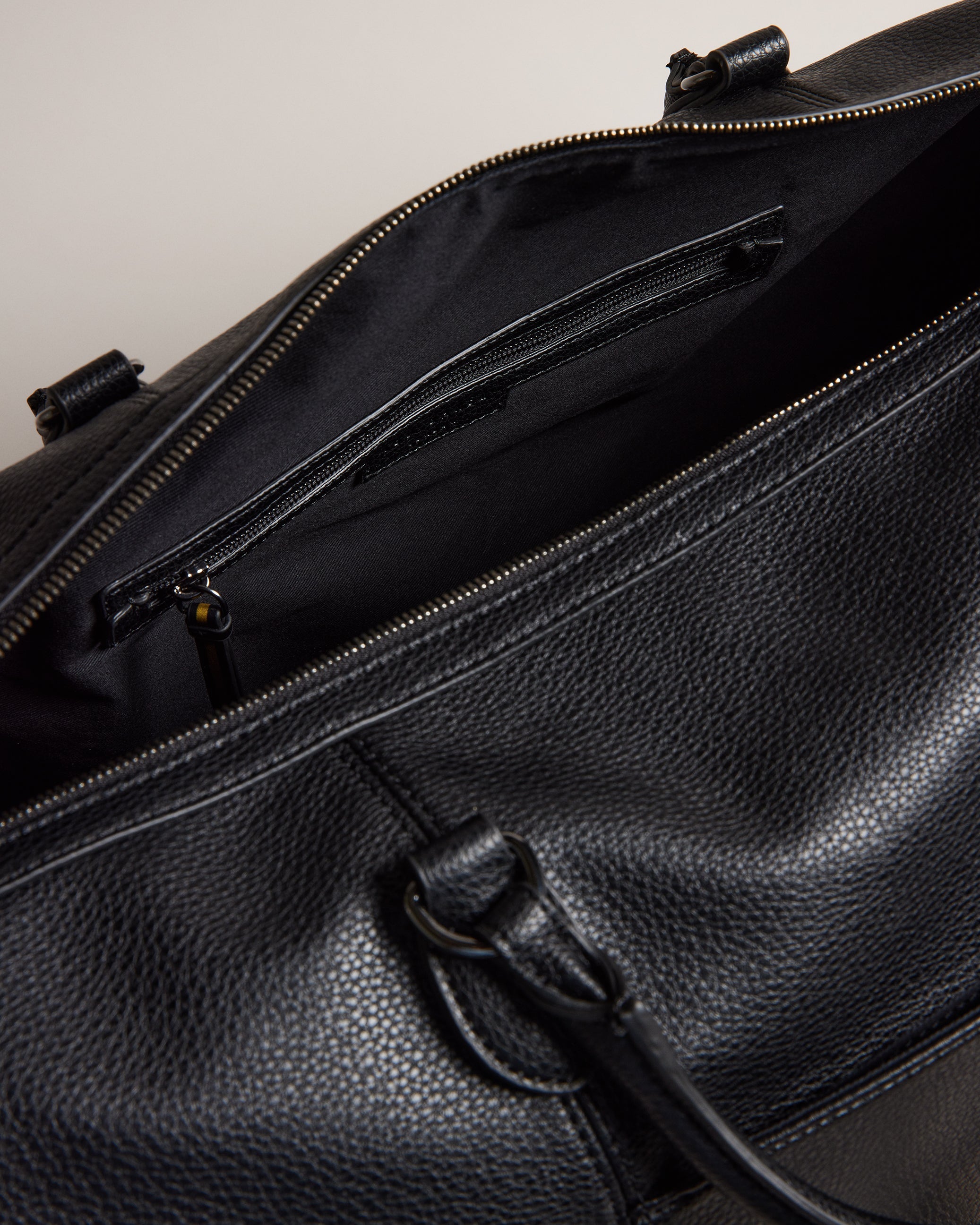 Kalvin Webbing Holdall Black
