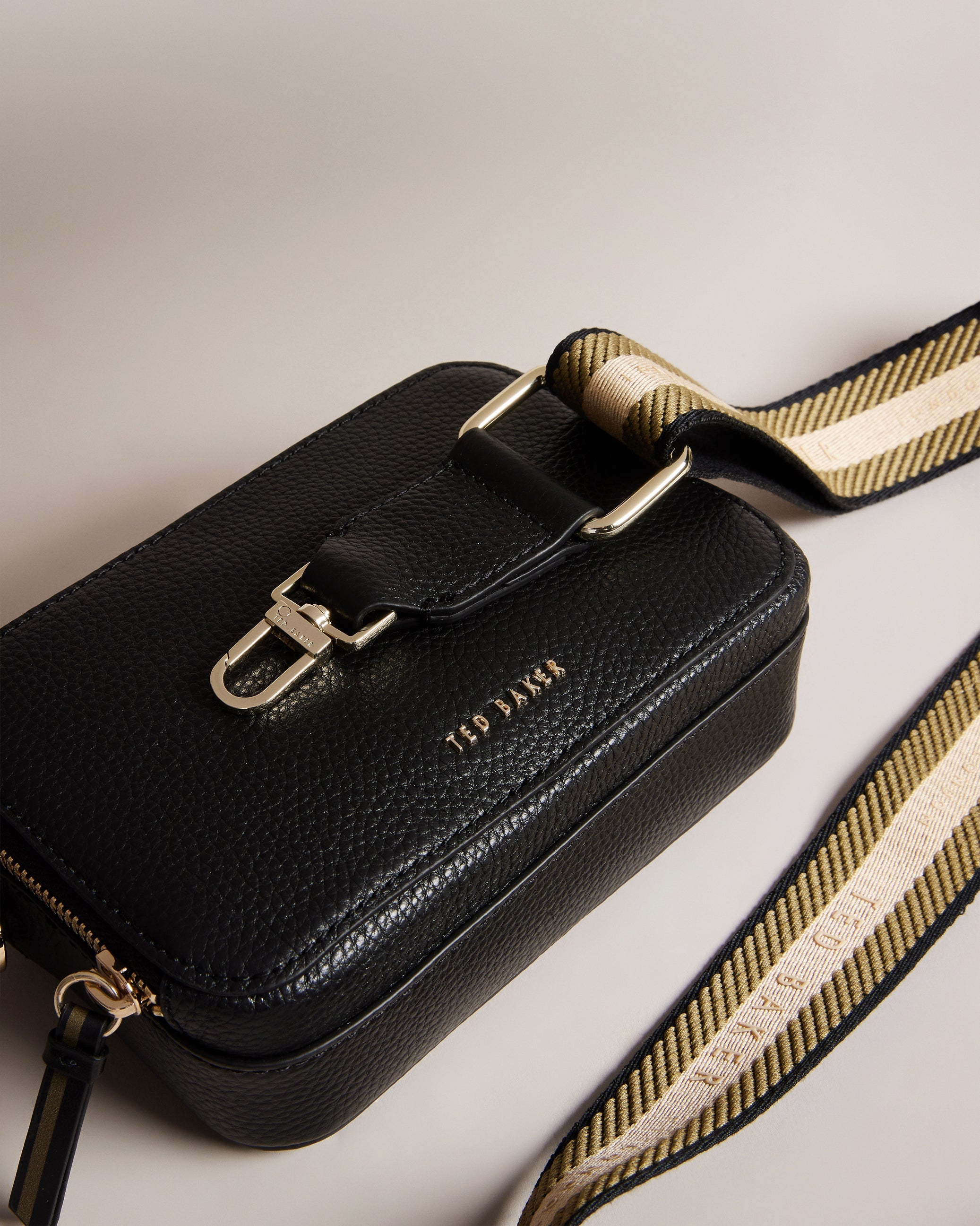 Stunna Mini Webbing Cross Body Bag Black