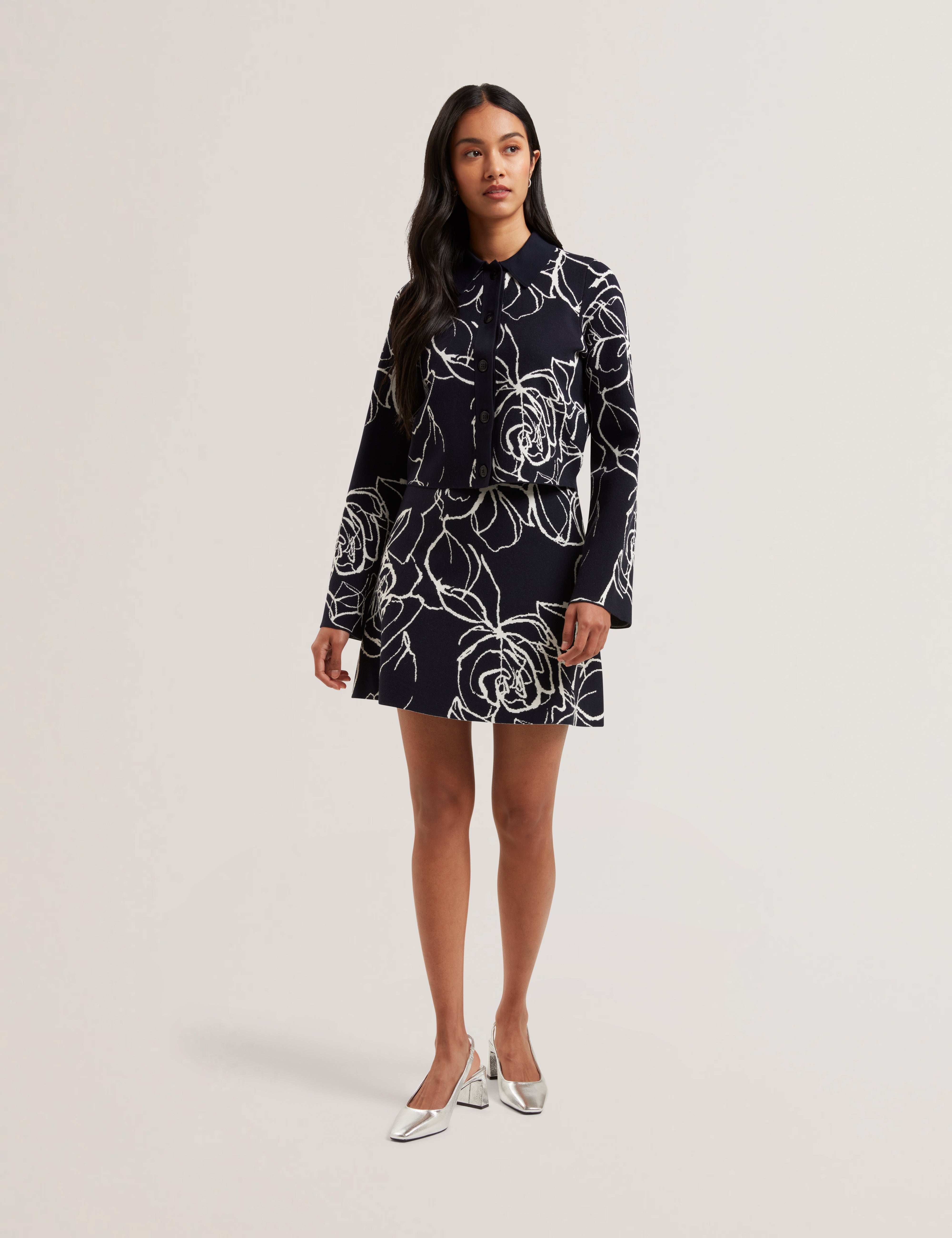 تنورة قصيرة من Aurbrry Jacquard Knit باللون الأزرق الداكن