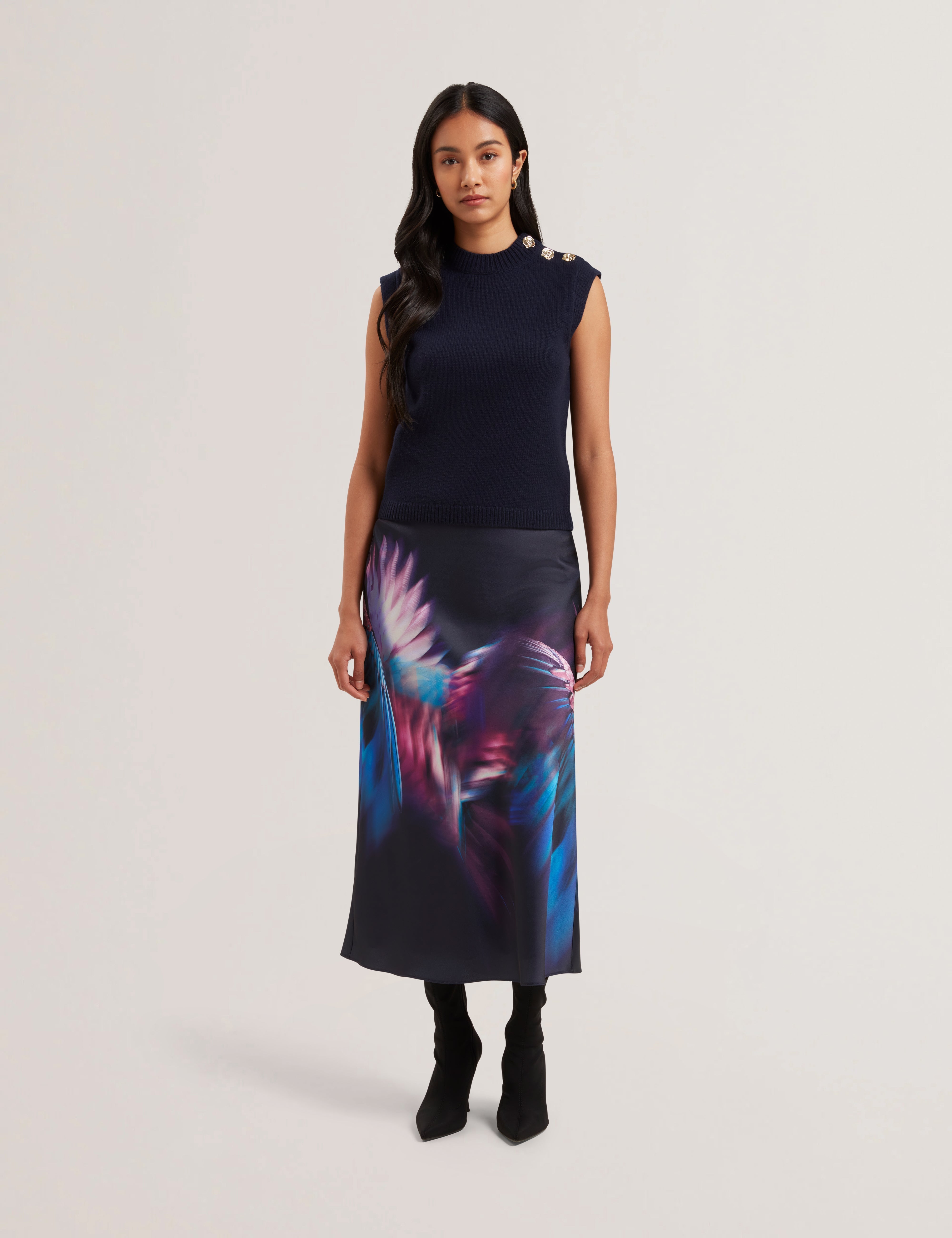 Rondher Rose Button Crew Neck Tank Navy