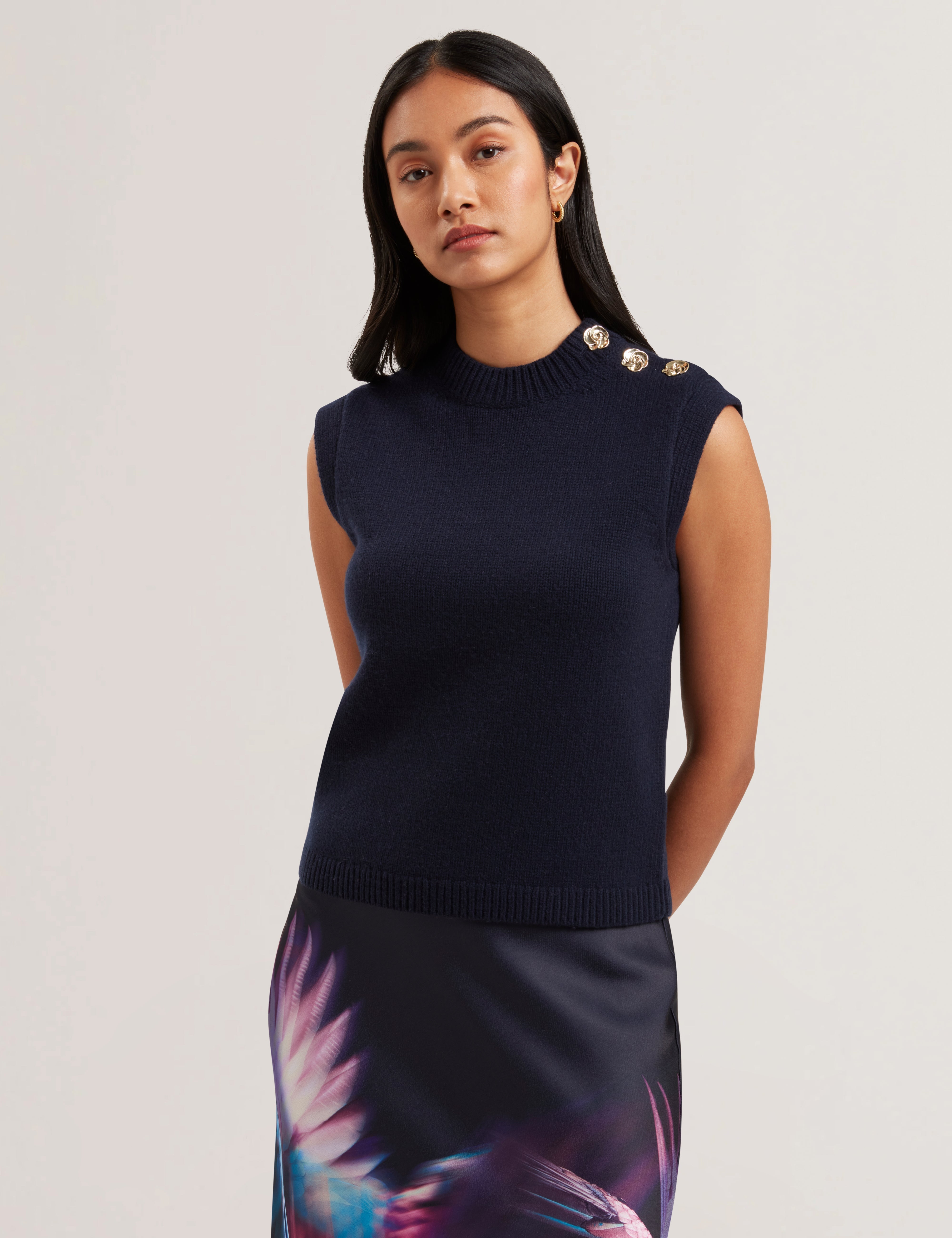 Rondher Rose Button Crew Neck Tank Navy