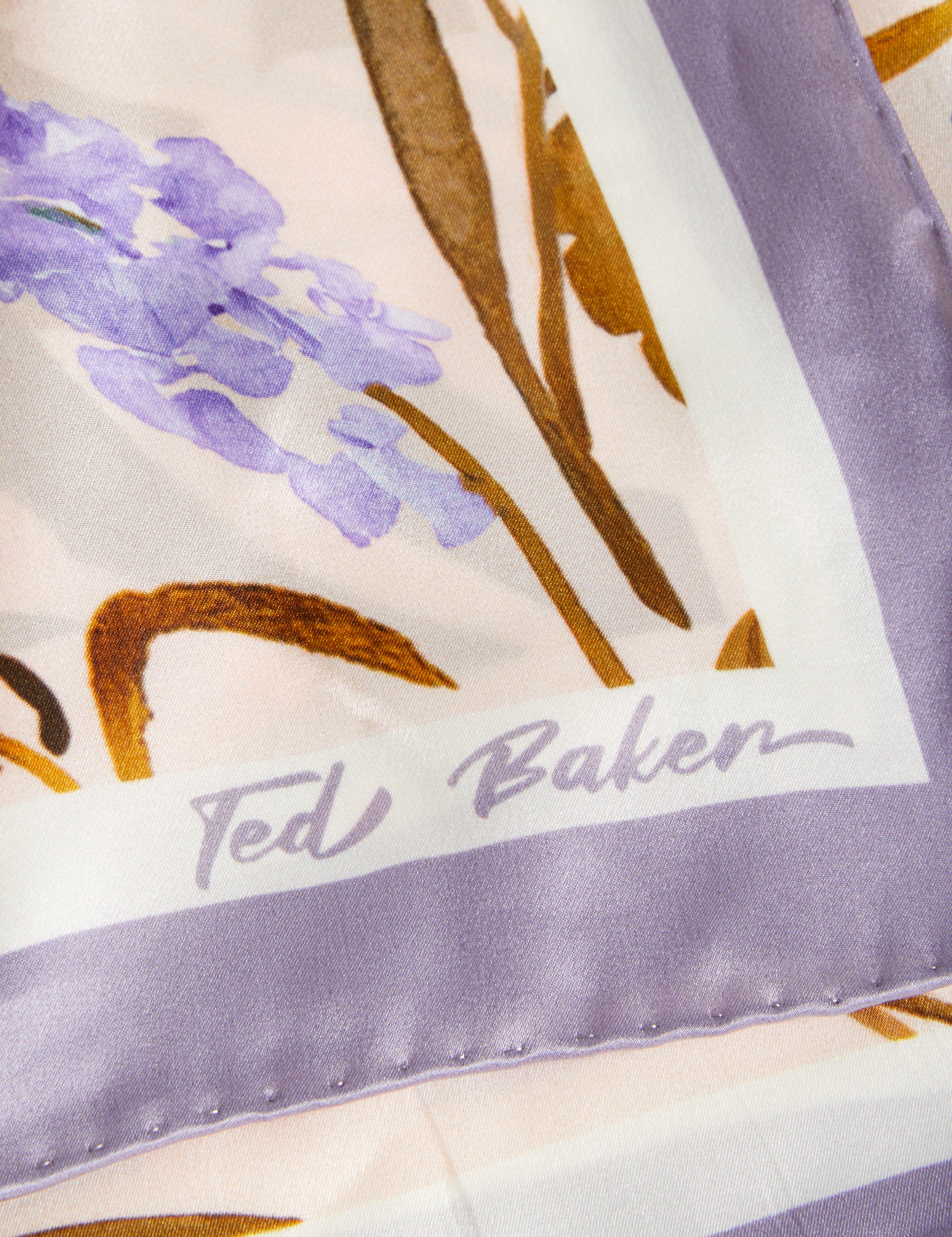 Niclae Printed Silk Square Scarf Lt-Pink