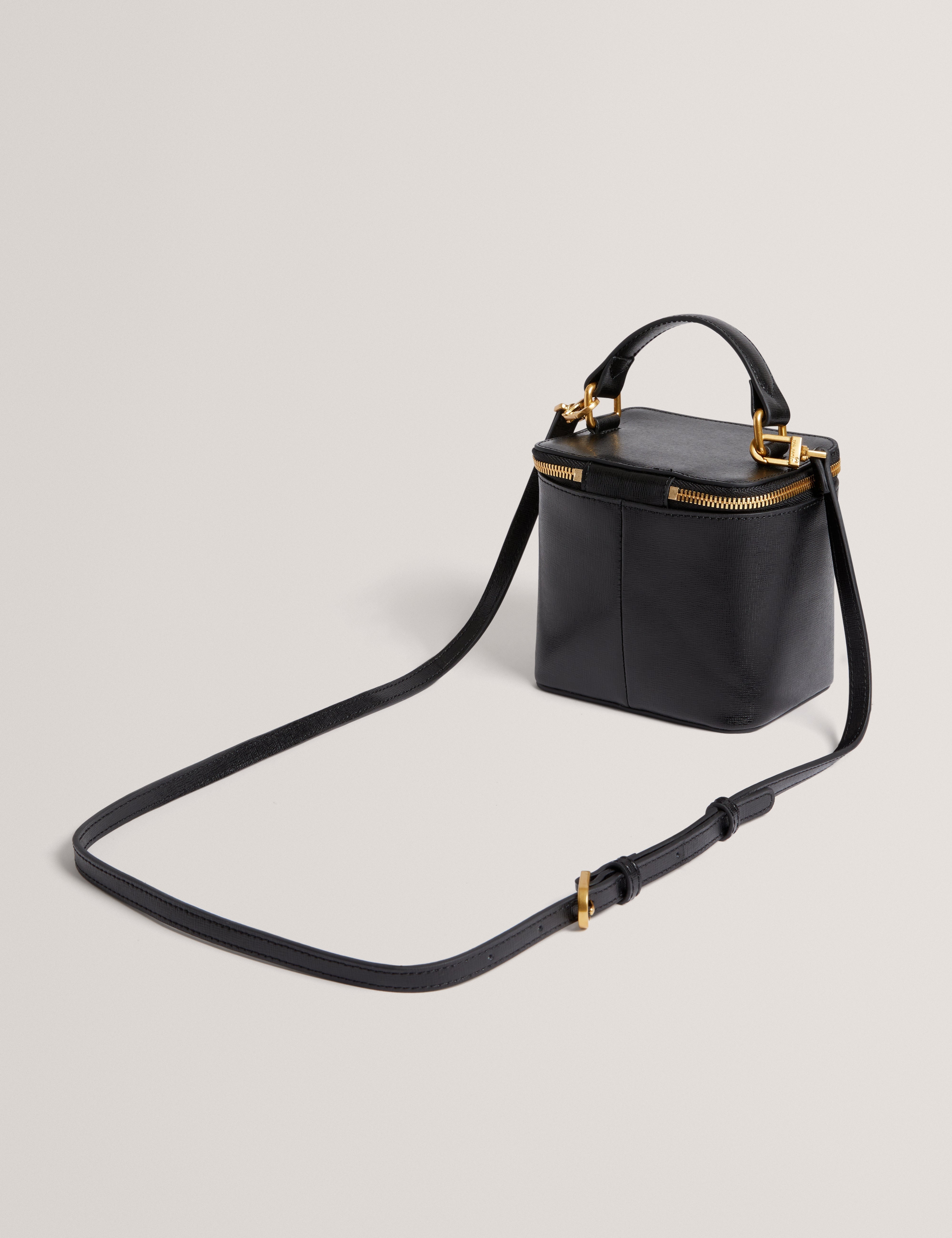 Tiillyy Travel Novelty Crossbody Black