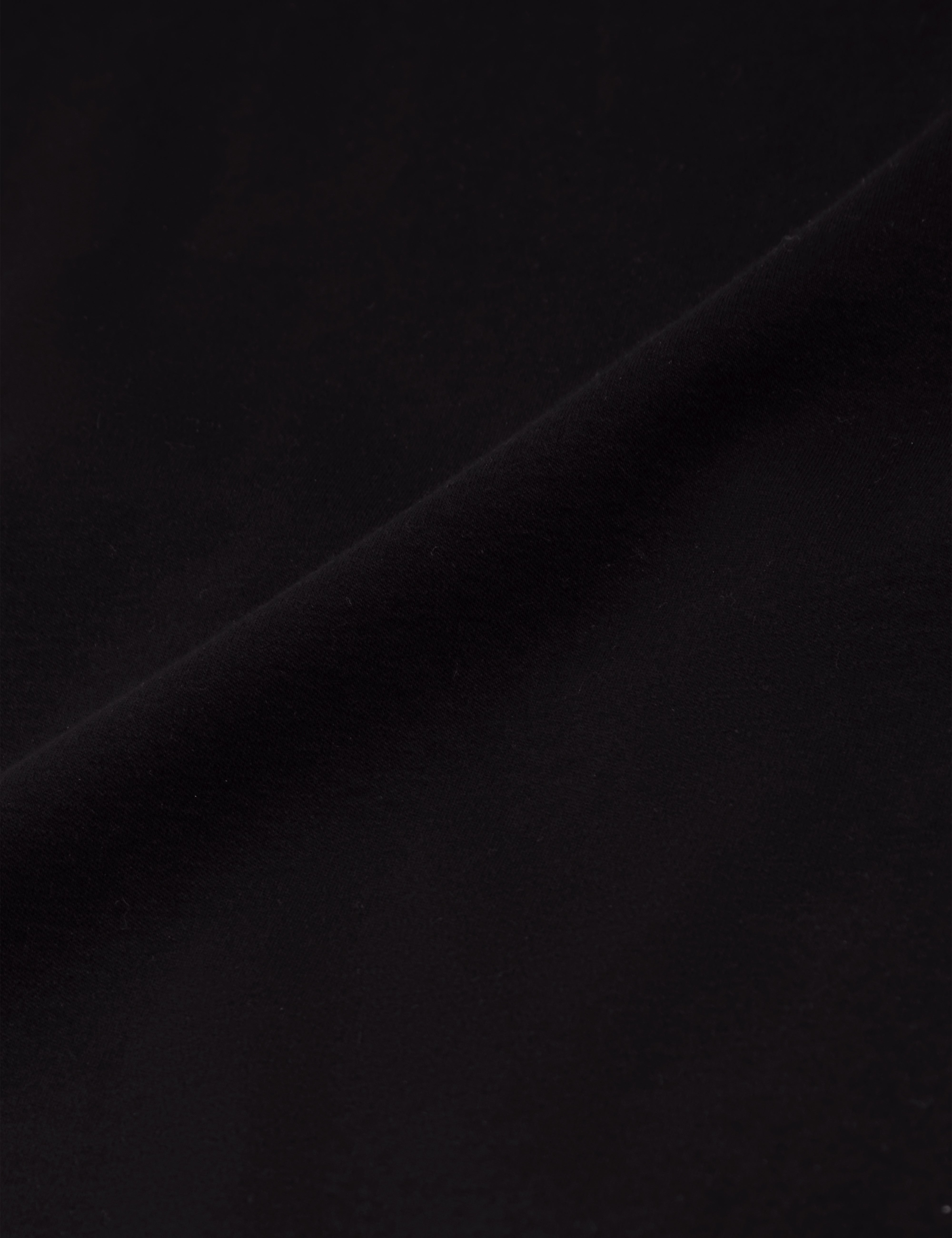 كونراد تيشيرت أسود بقماش ناعم