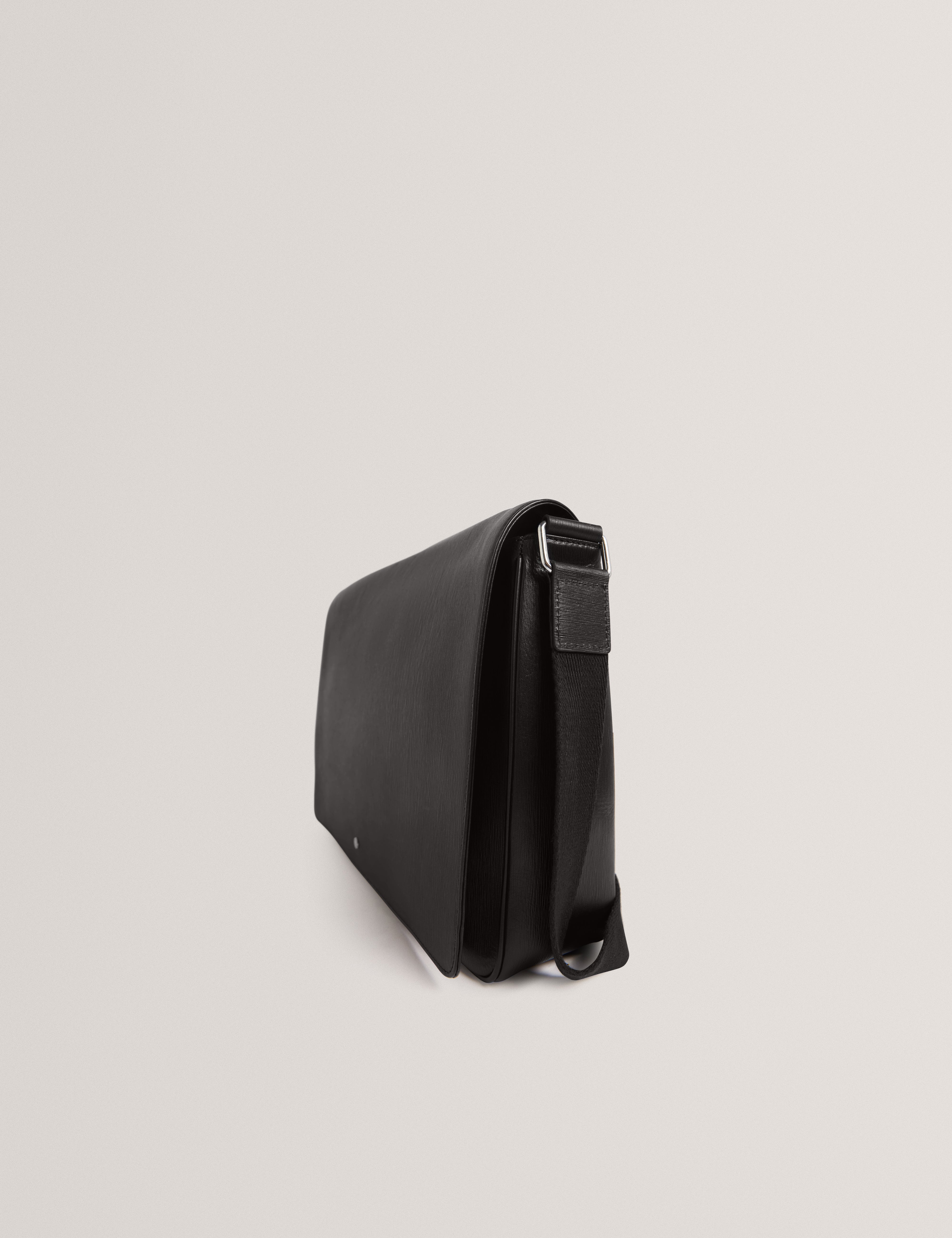 Barkly Bark Texture Leather Messenger Bag Black