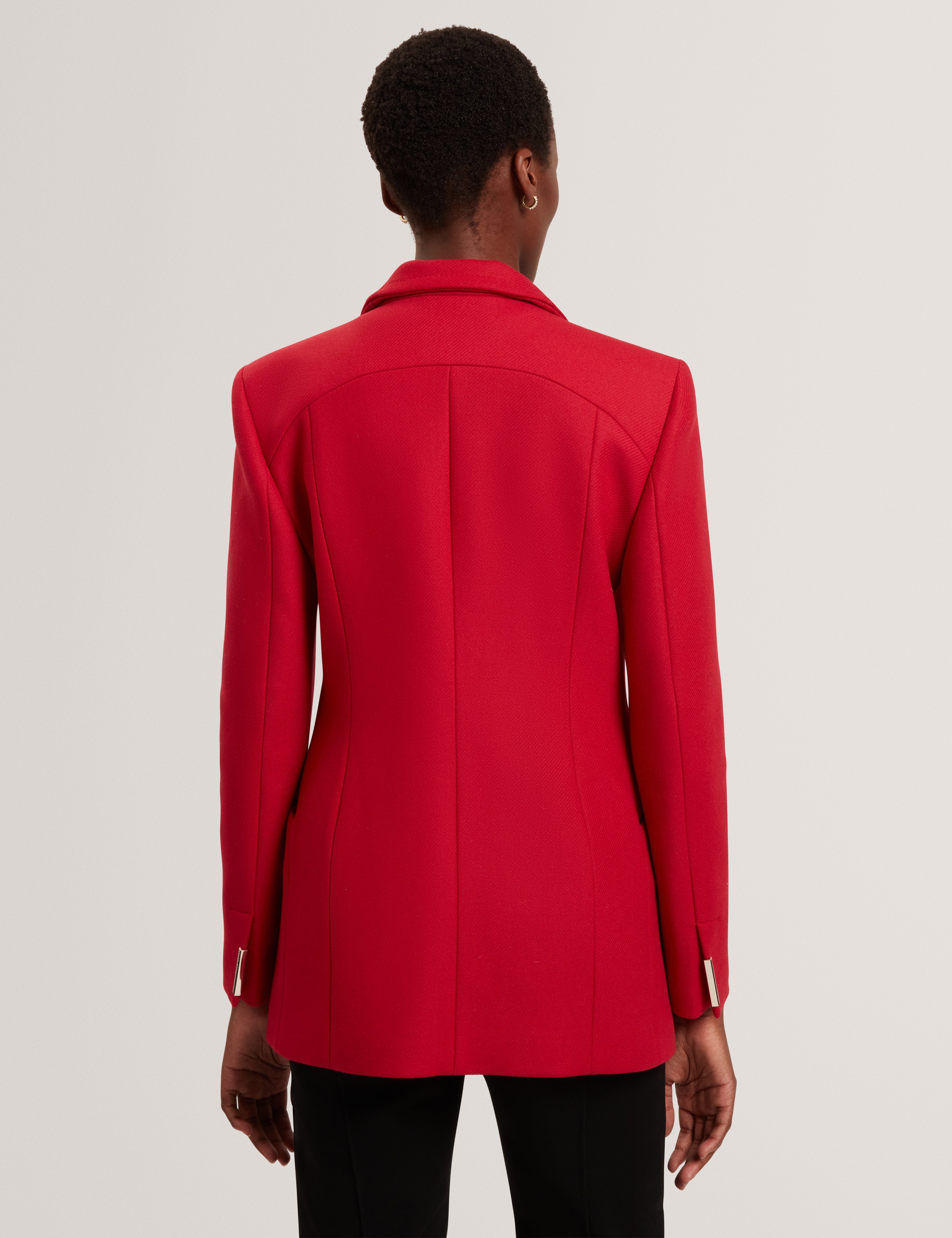 إيفينا معطف قصير من الصوف لون أحمر