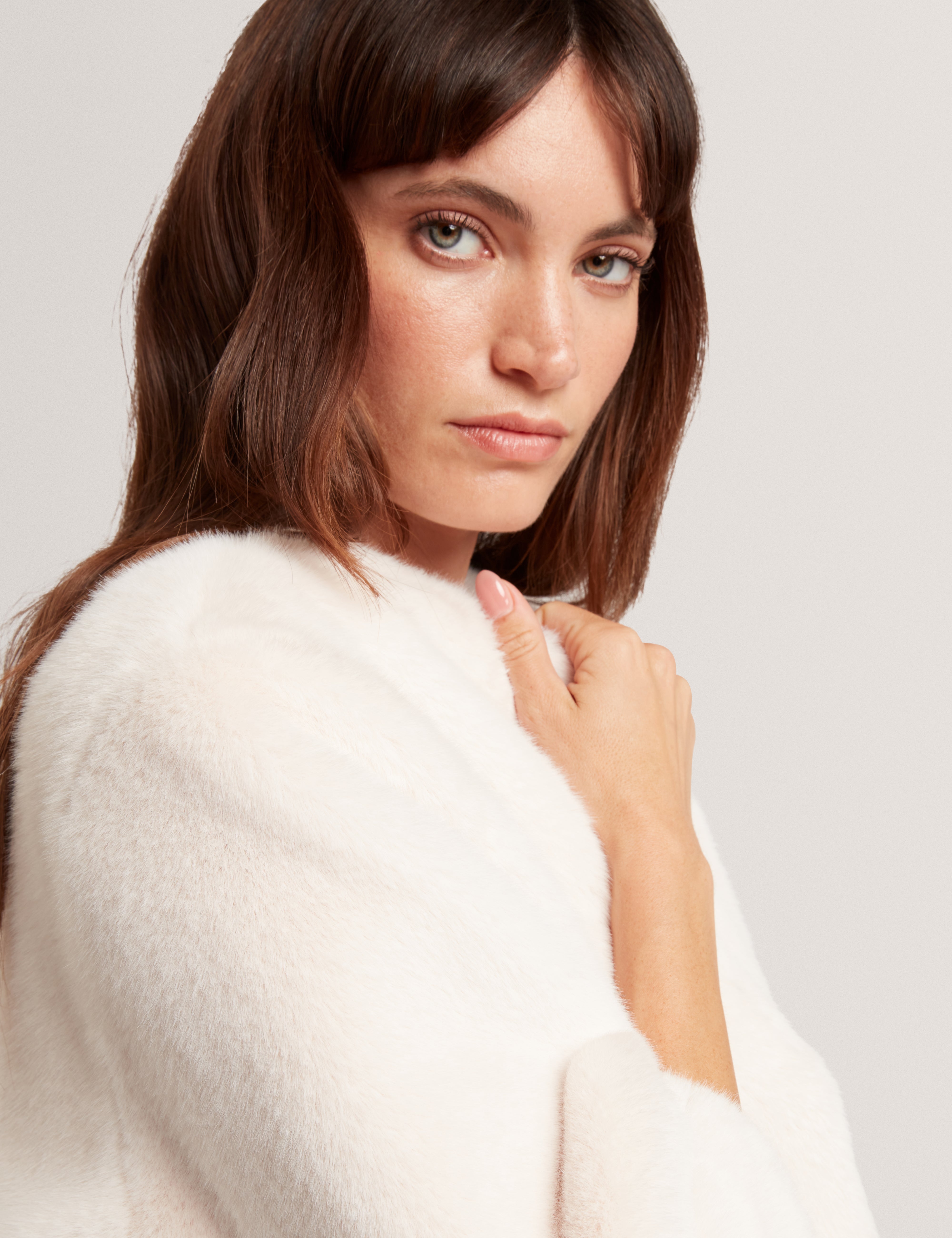 Primmra Cropped Faux Fur Jacket Nat-Ivory