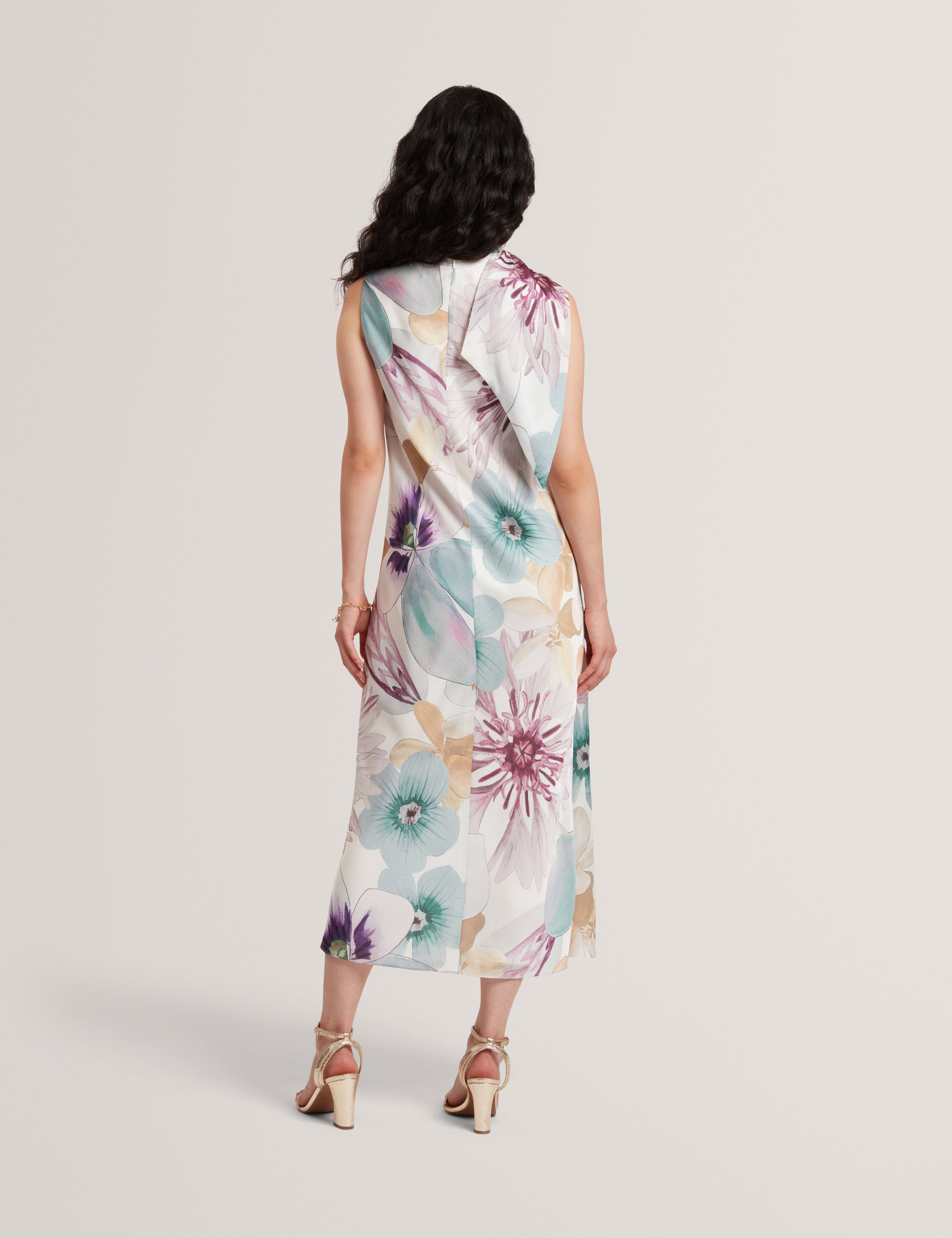 هاربور فستان أبيض ميدي بطبعة