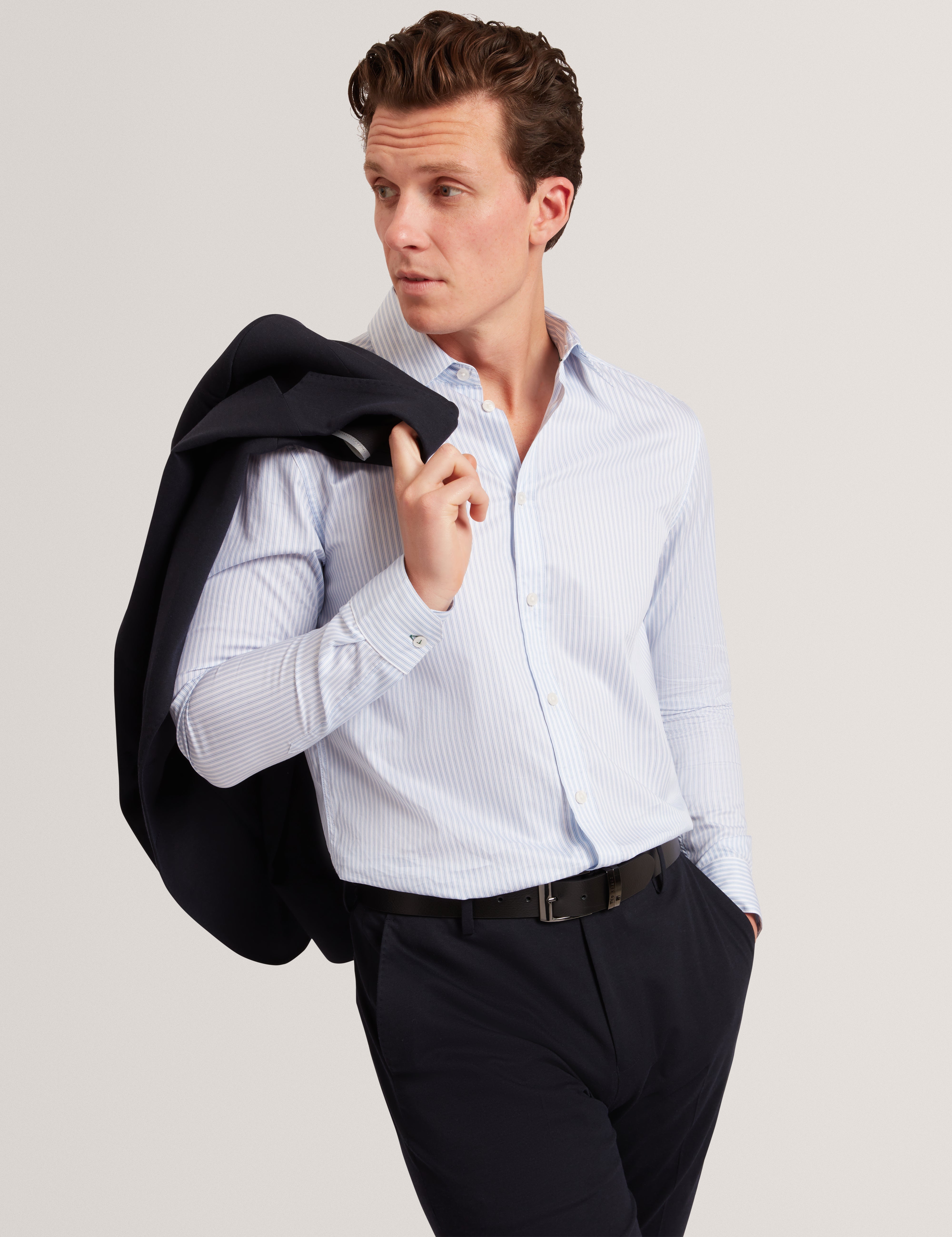 سوهو قميص مخطط بأكمام طويلة لون أزرق فاتح