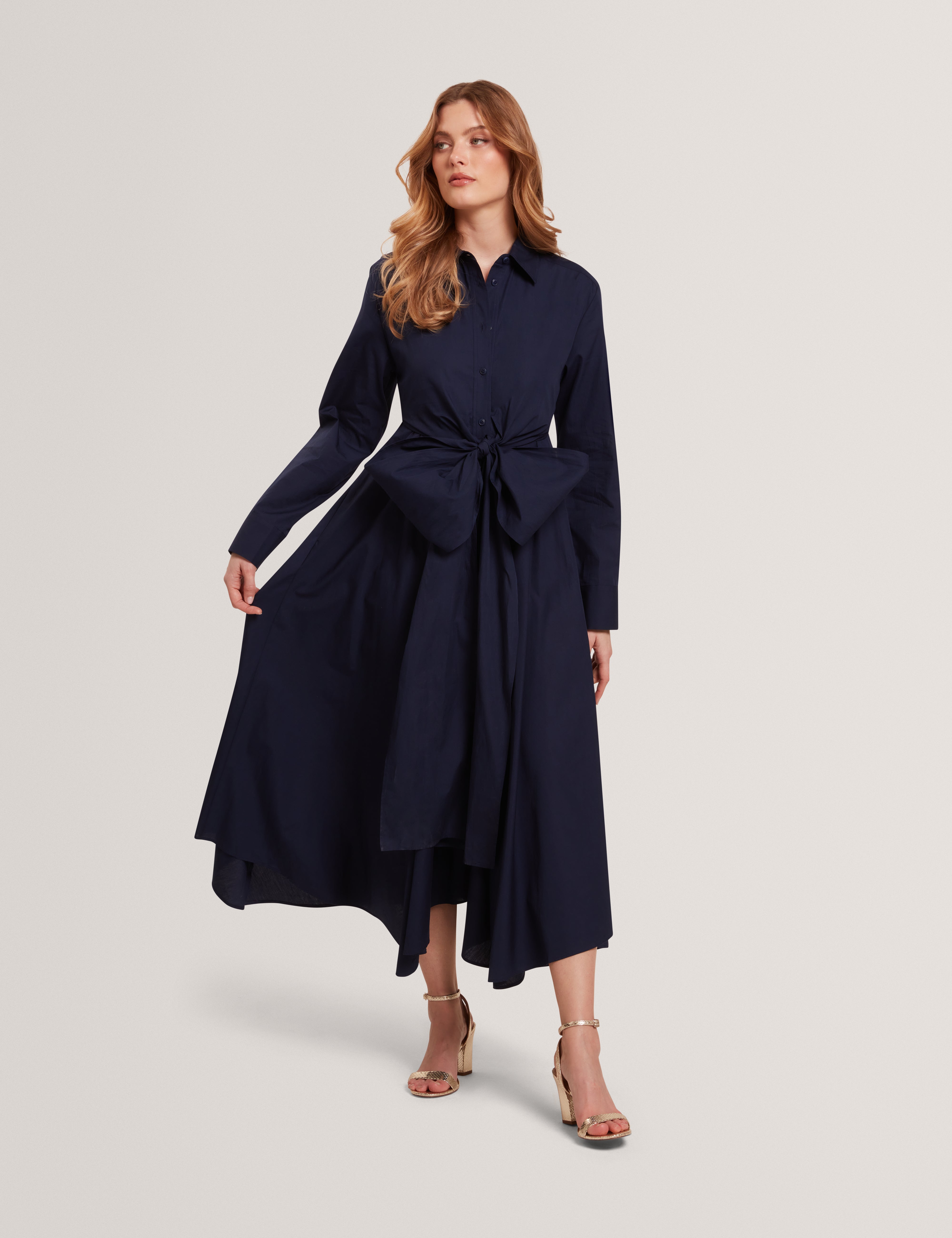 إليسيا فستان ميدي بقصة ملفوفة لون كحلي