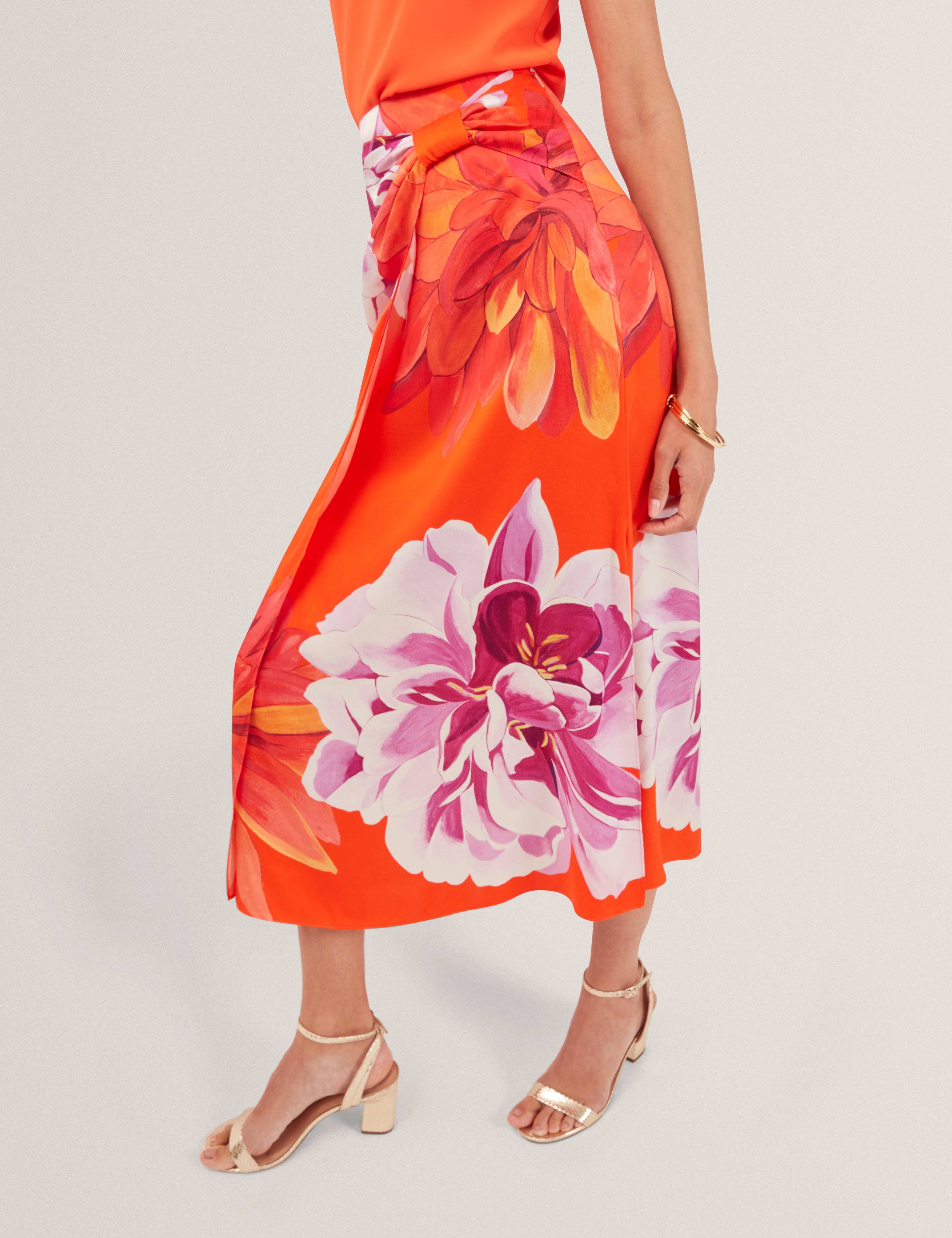 Neoa Printed Asymmetric Midi Skirt Orange