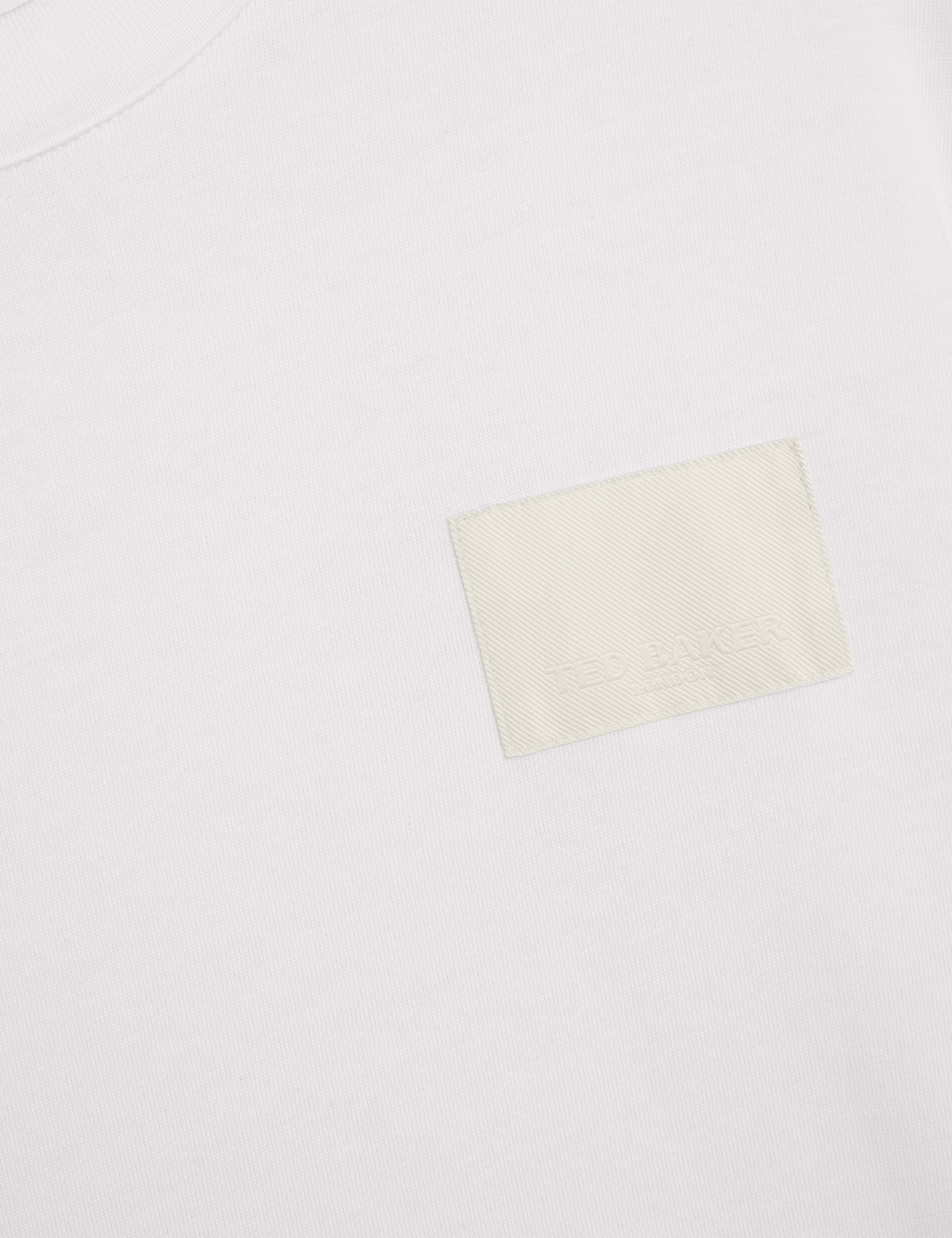 لوكا تيشيرت أبيض بشعار العلامة التجارية