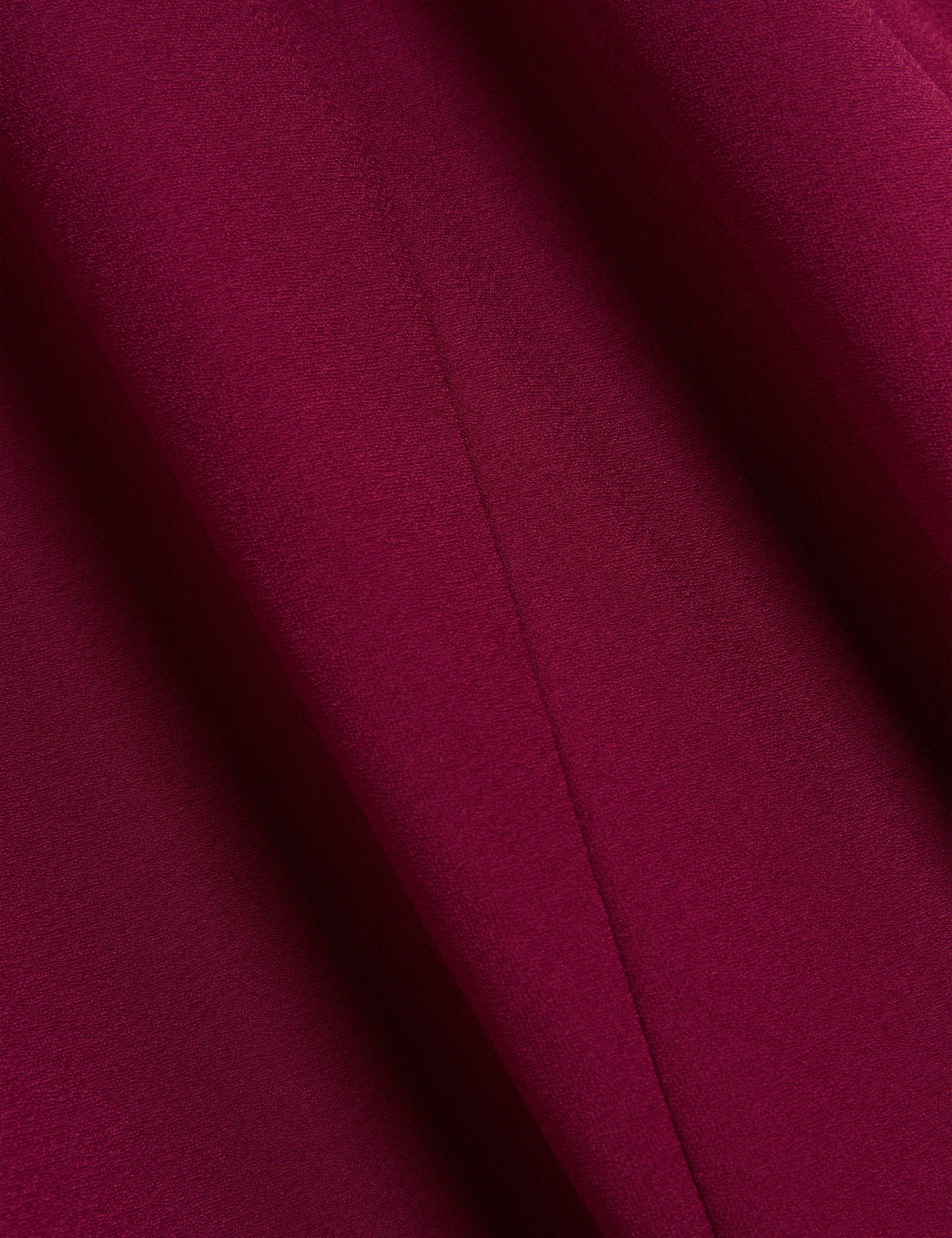 إسبارتا فستان ميدي بدون أكمام لون أرجواني داكن