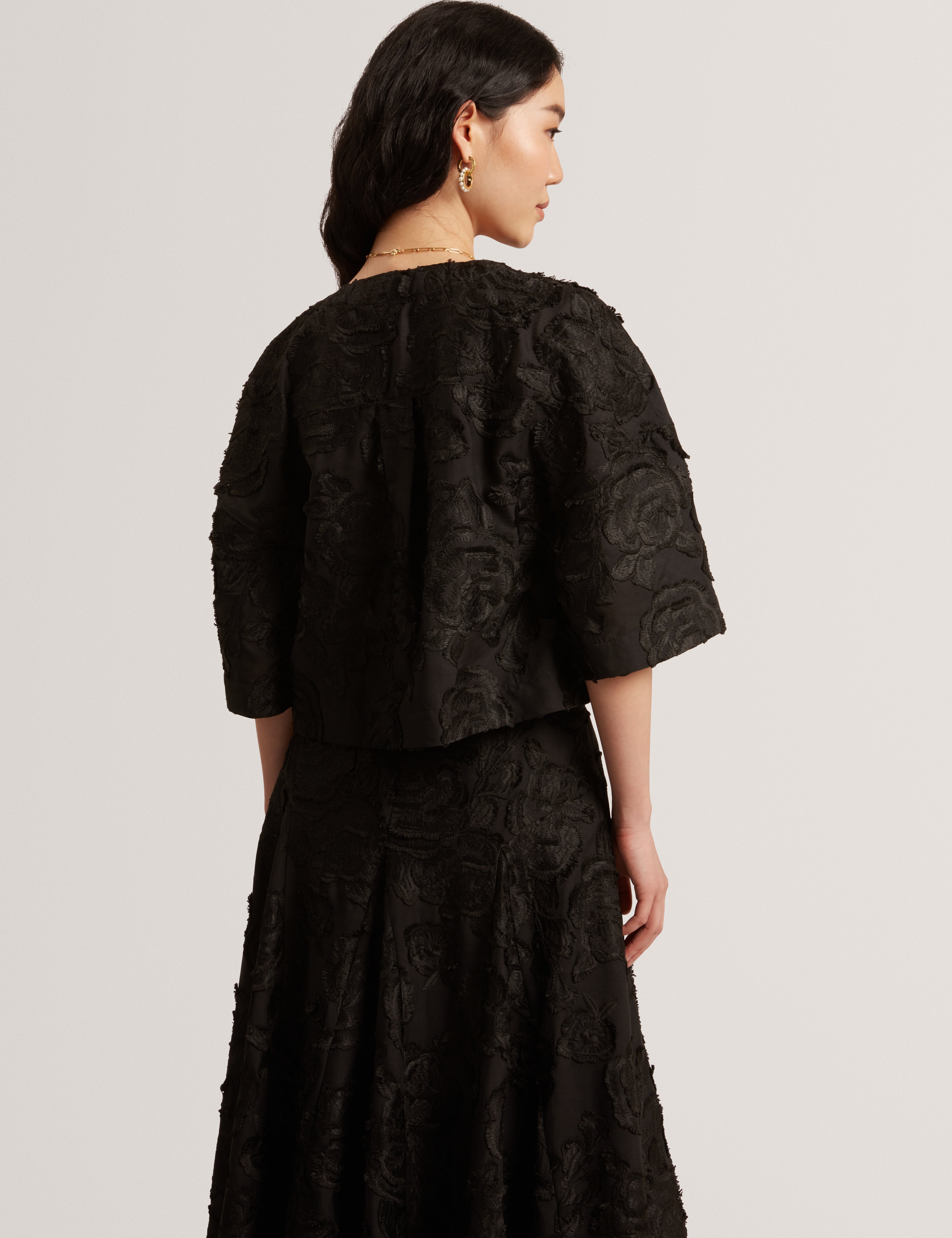 Faela Collarless Boxy Fit Cropped Jacket Black