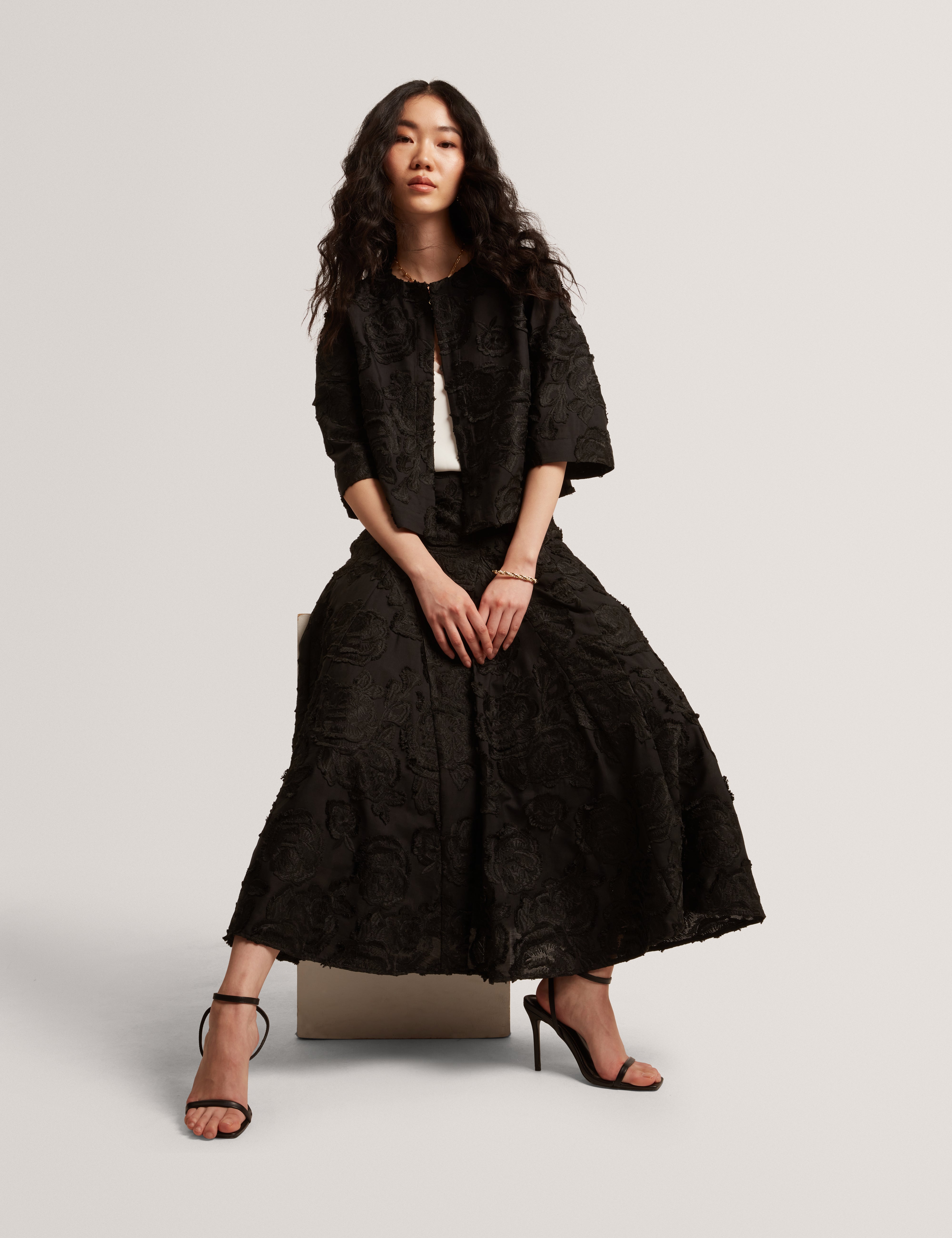 Faela Collarless Boxy Fit Cropped Jacket Black