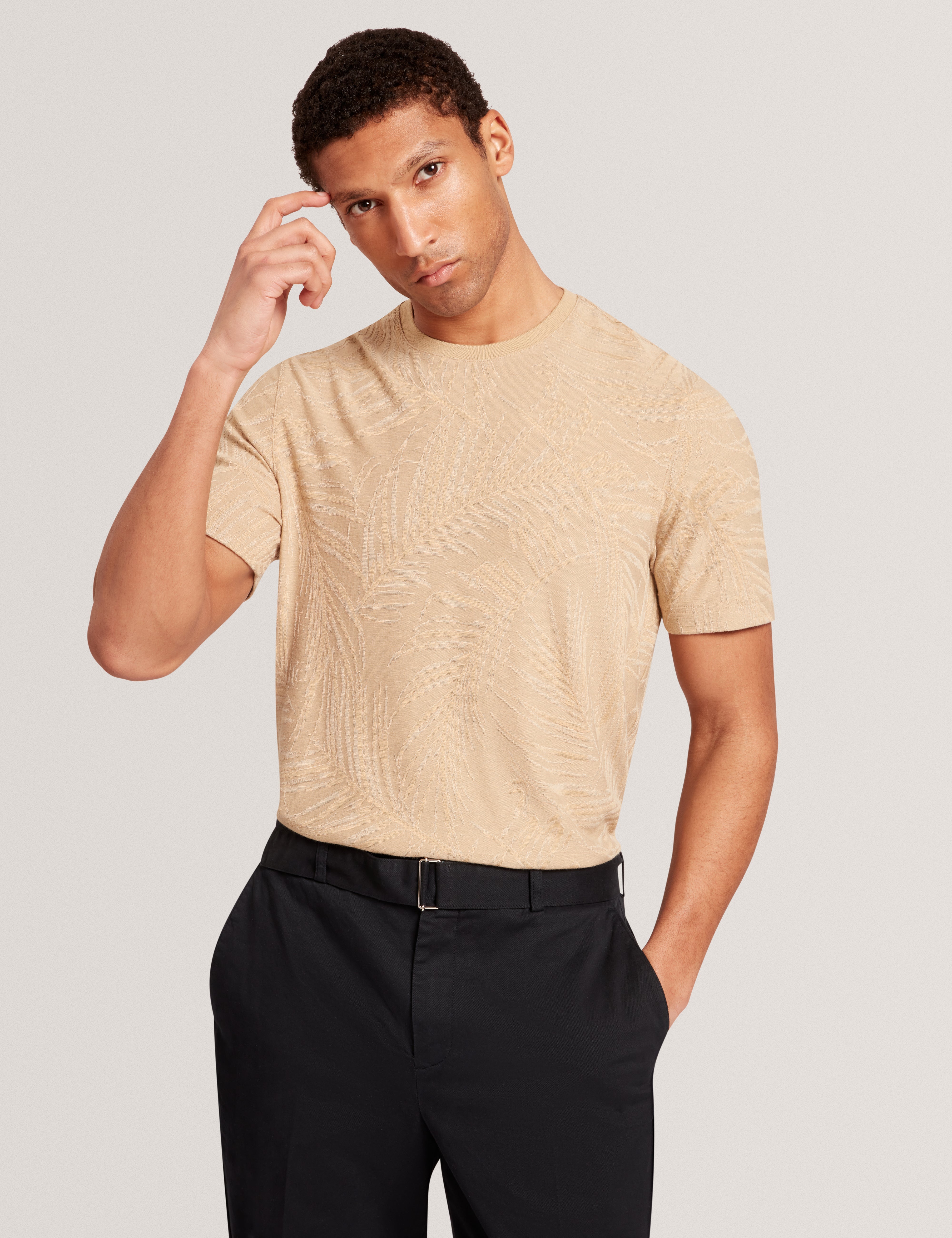 جيسبر تيشيرت بأكمام قصيرة لون بيج