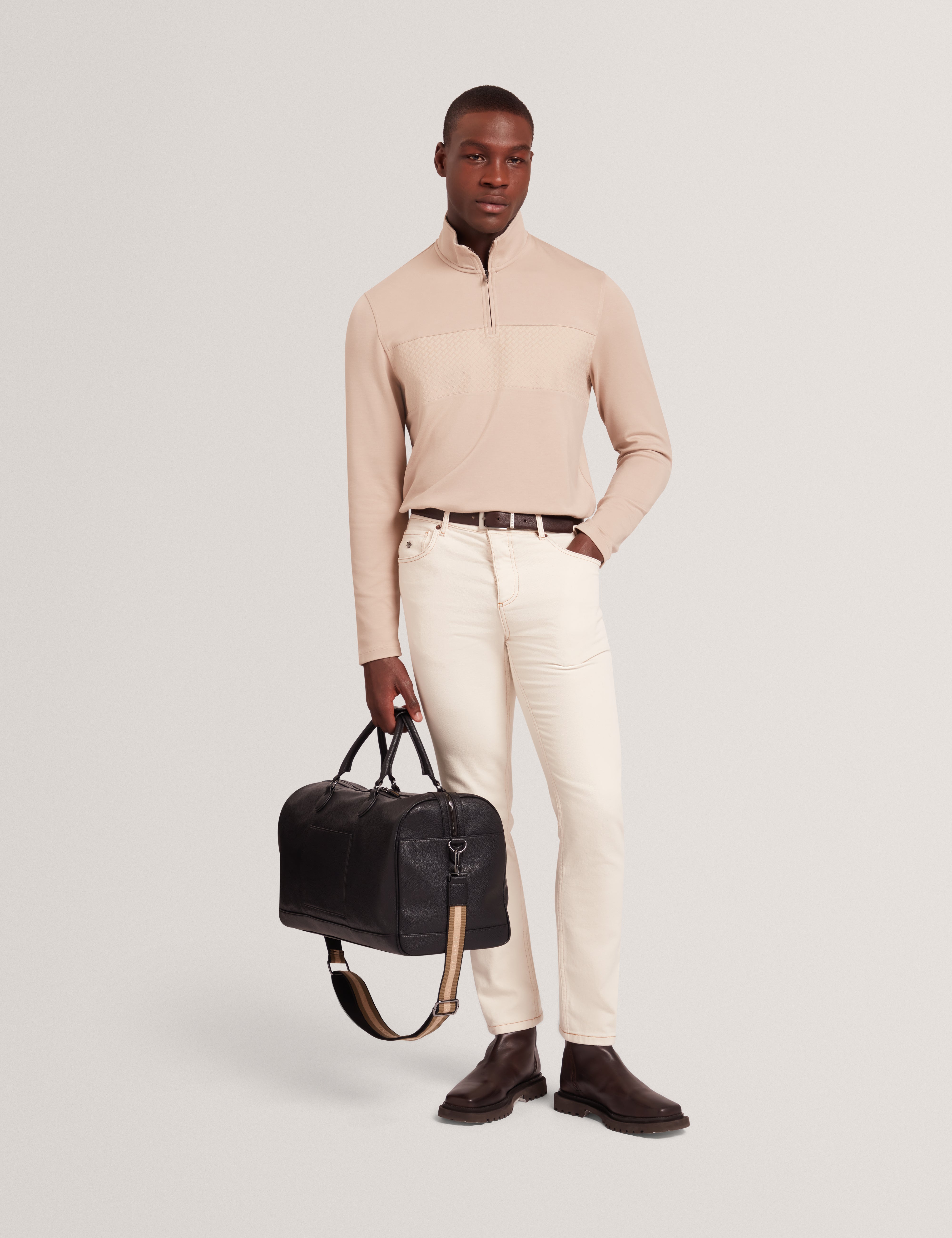 سيمونيا سترة بياقة عالية مع سحاب لون بيج