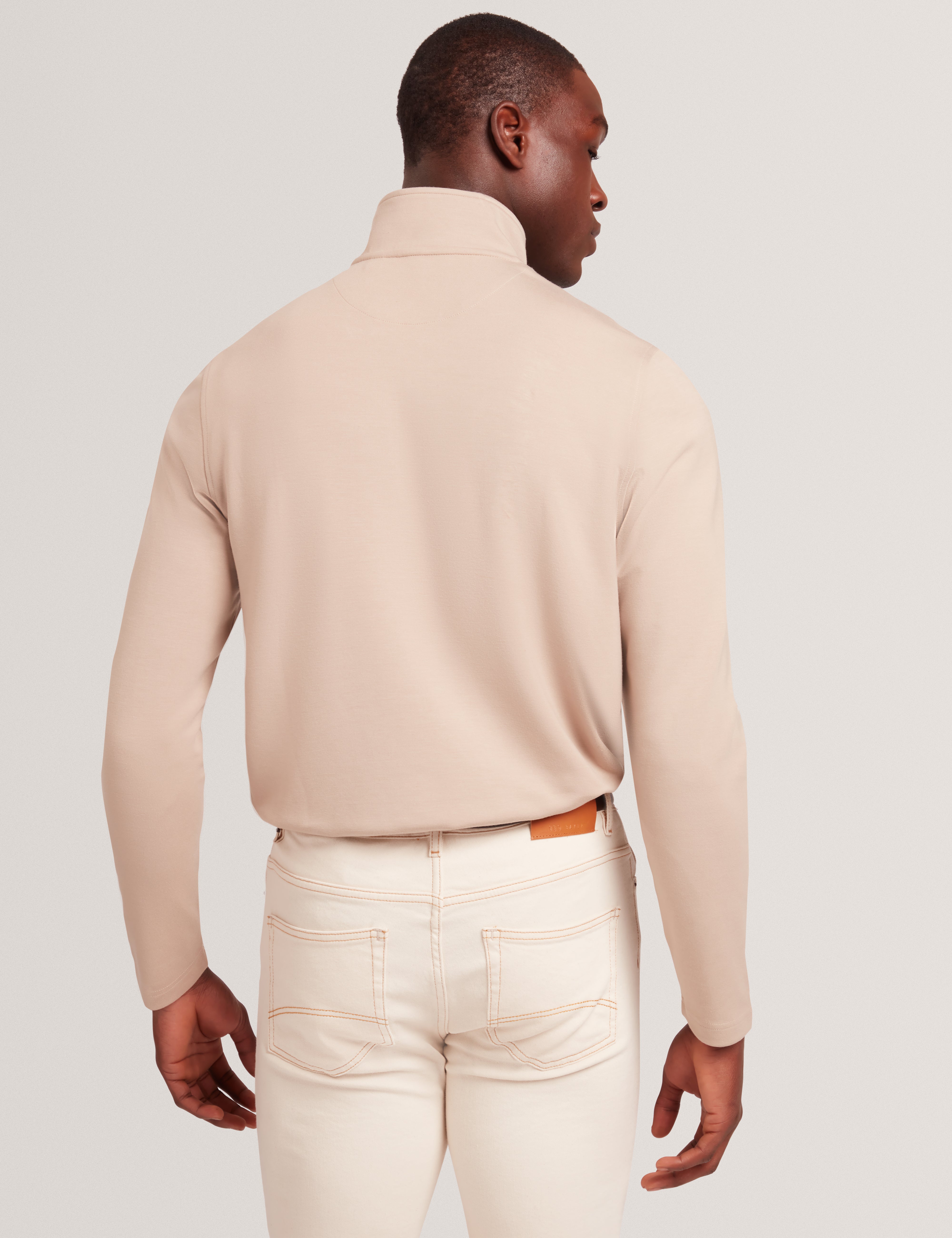 سيمونيا سترة بياقة عالية مع سحاب لون بيج