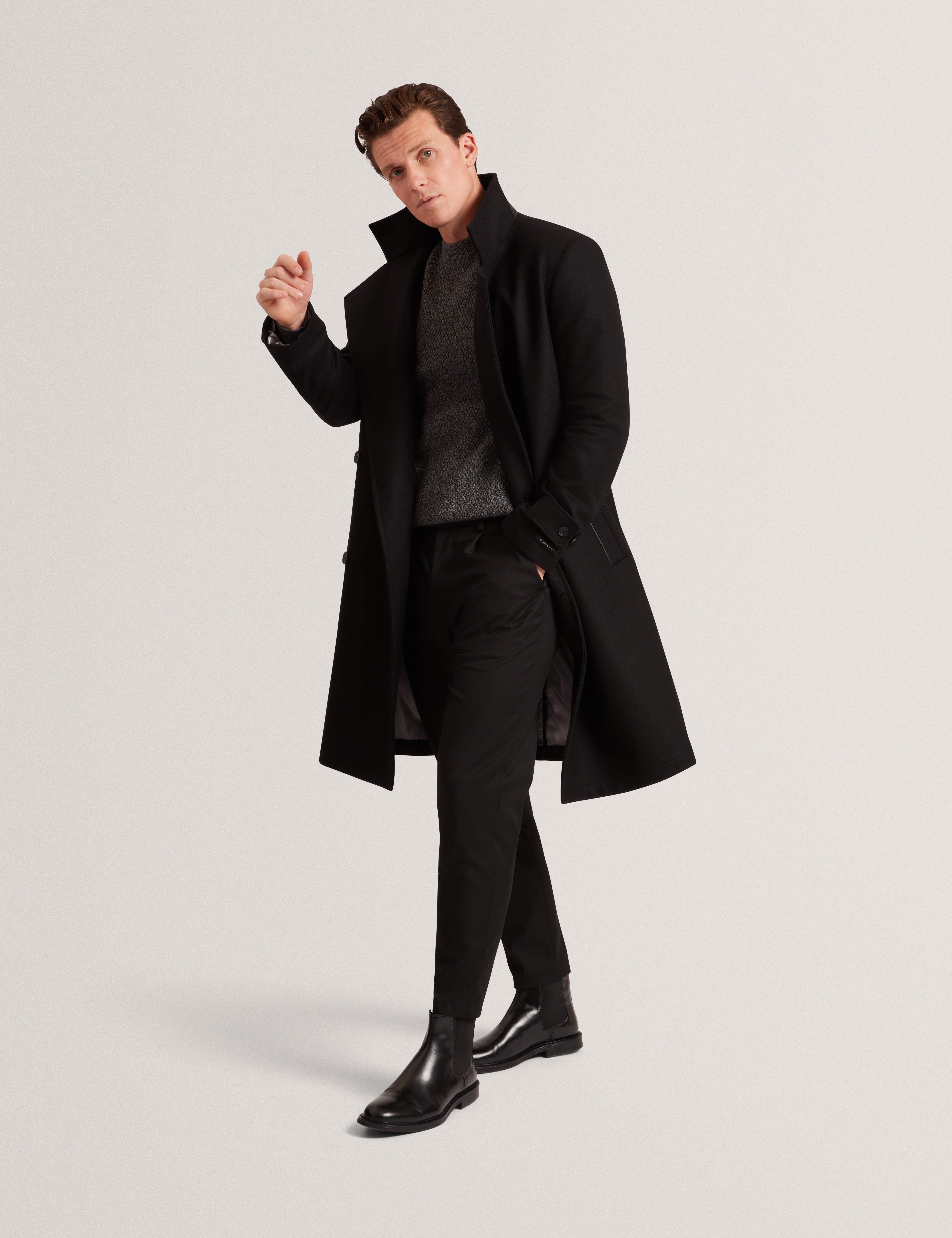 بلوزة Monya Ls محبوكة ذات رقبة دائرية باللون الرمادي المتوسط