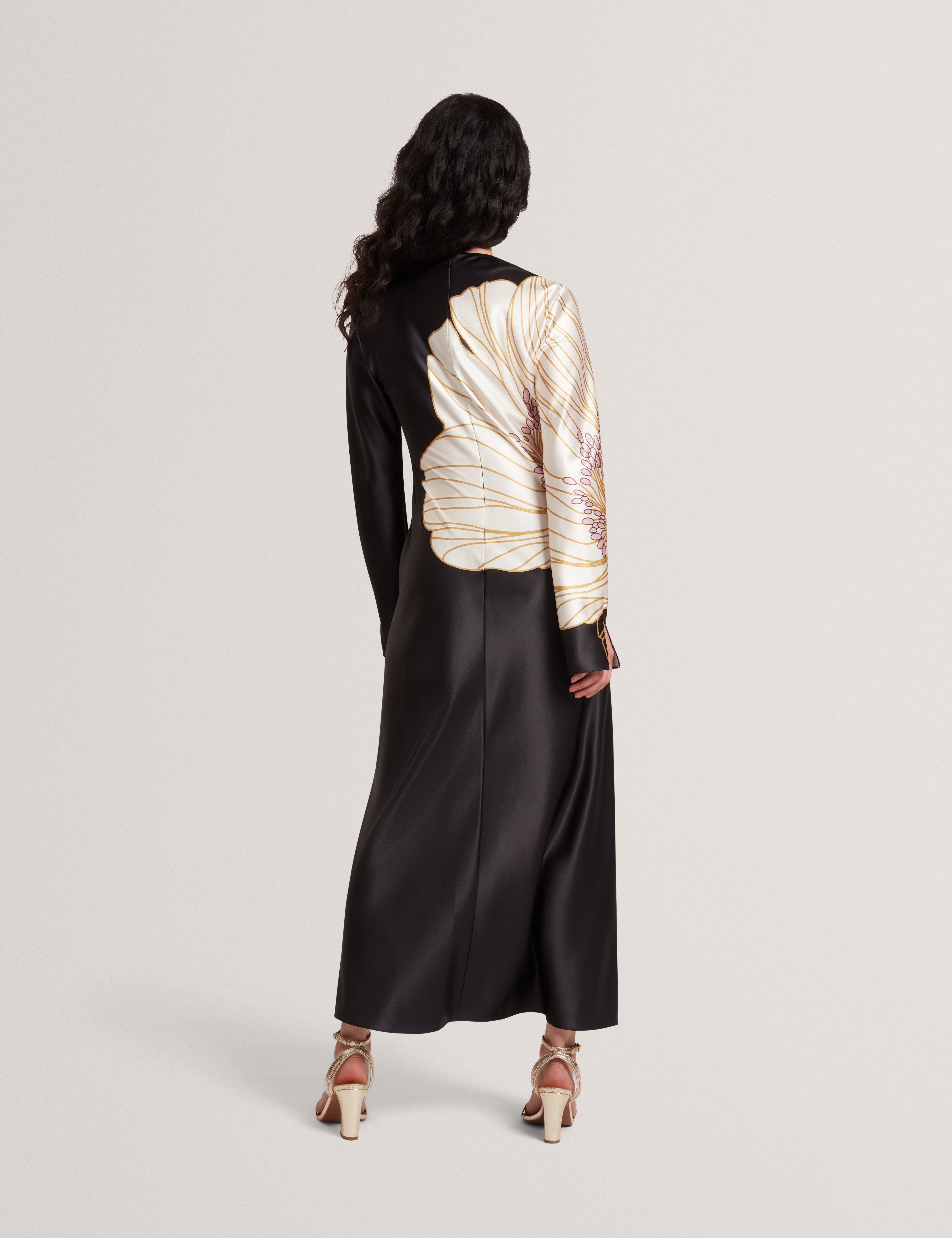 Ziara Print Long Sleeve Midi Dress Black
