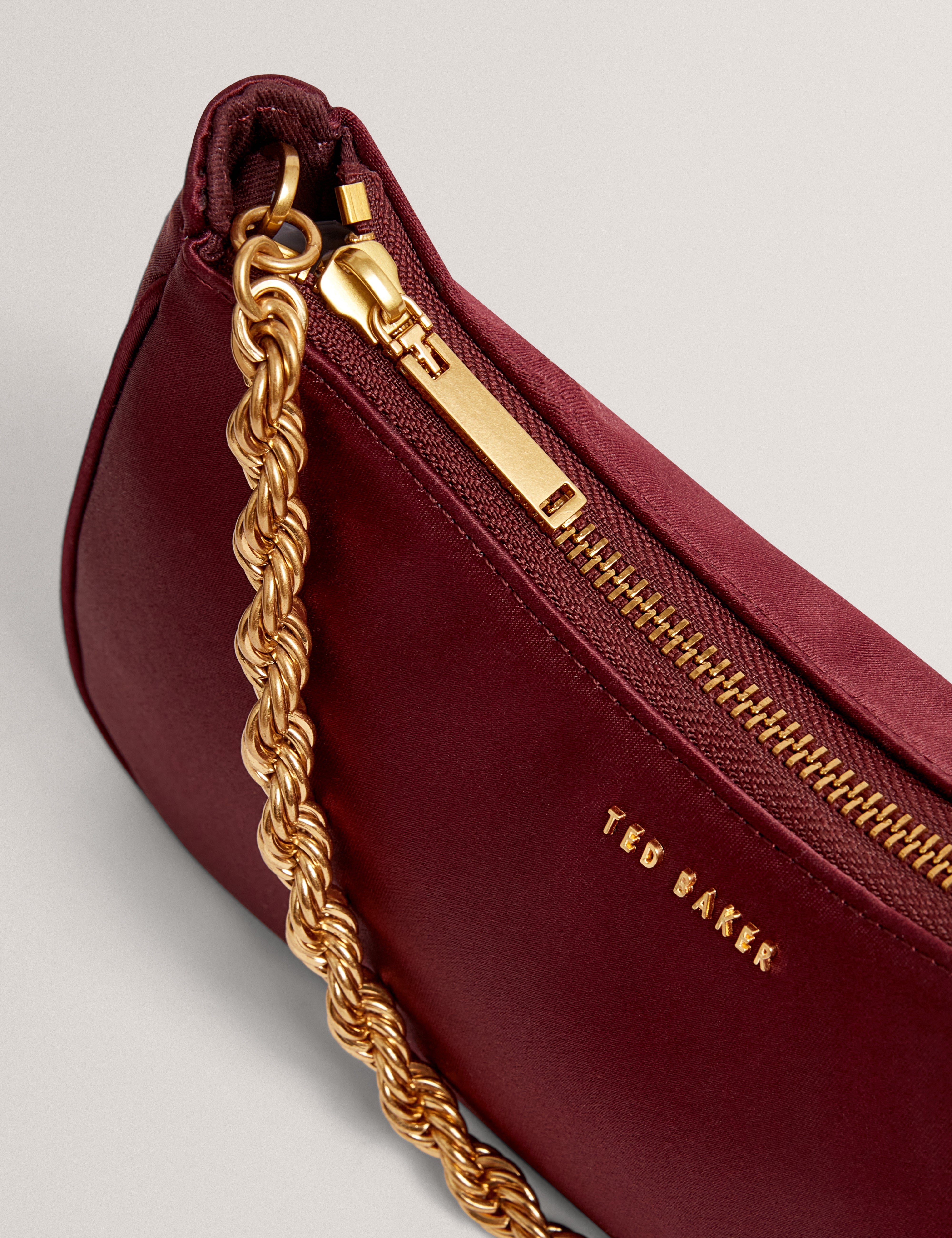 Agnise Chain Detail Satin Shoulder Bag Wine