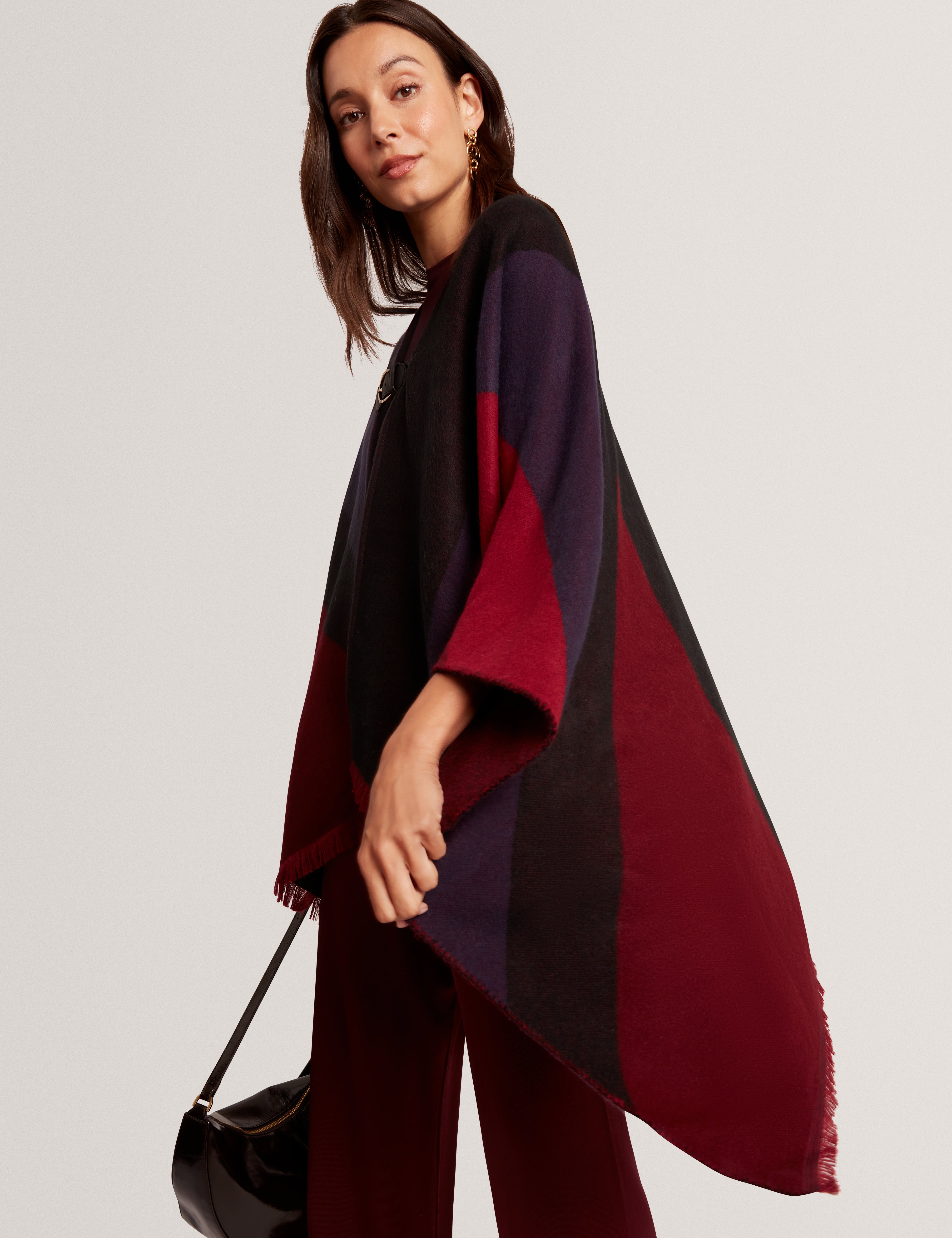 بونشو سوفيا باكل أحمر داكن