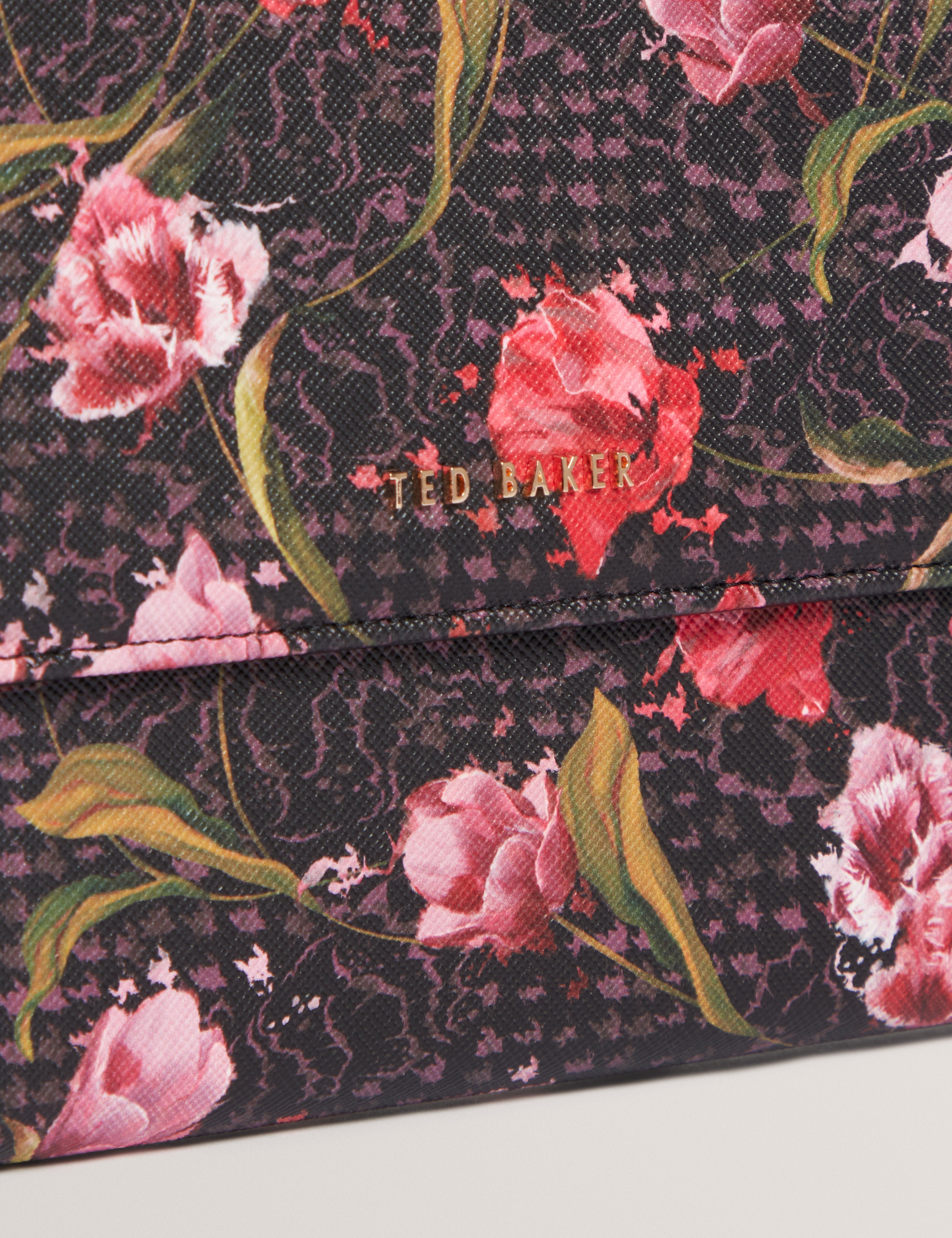 Tulbry Printed Travel Wallet Black