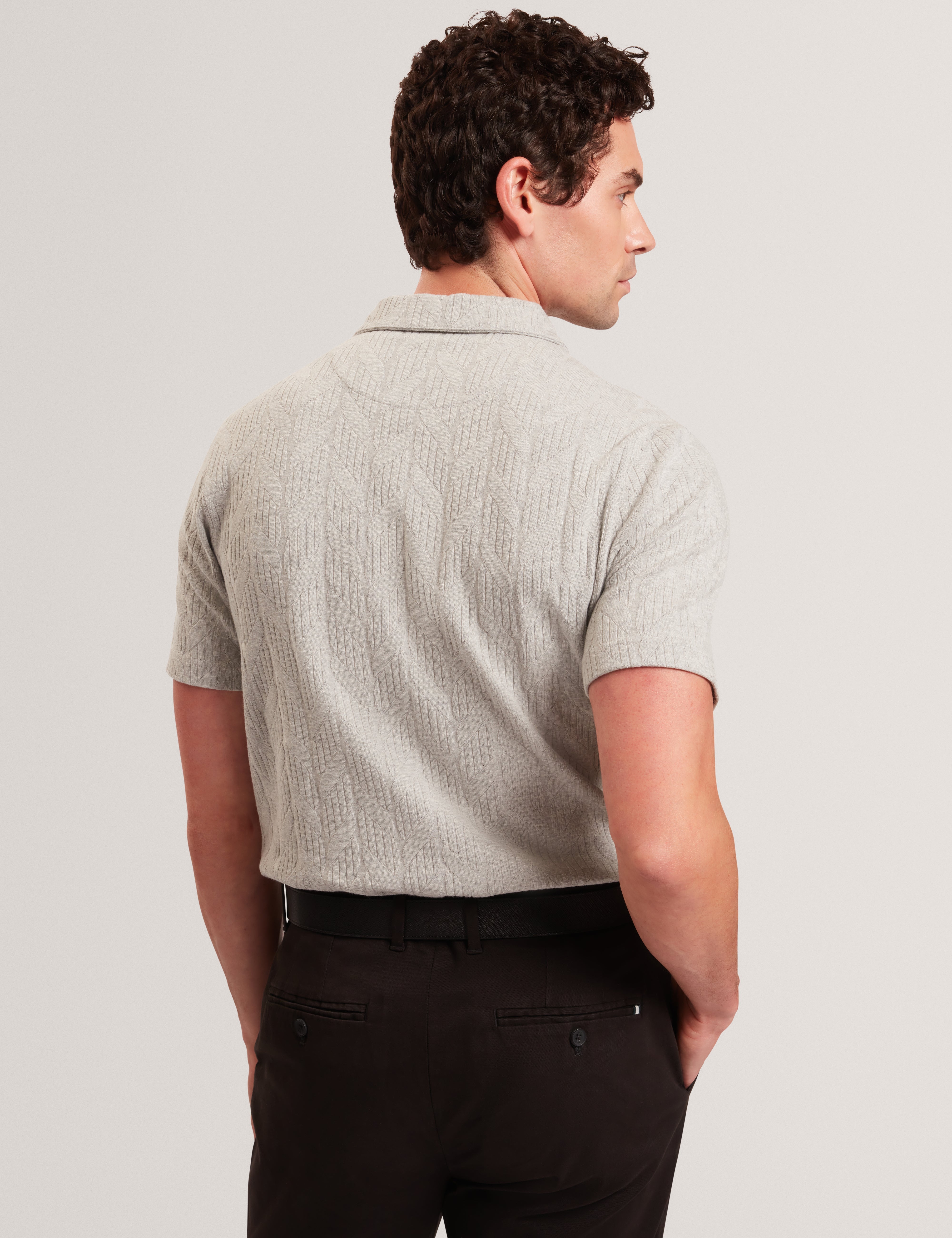 تي شيرت بولو بأكمام قصيرة وخياطة كابل من ريمبران - رمادي فاتح