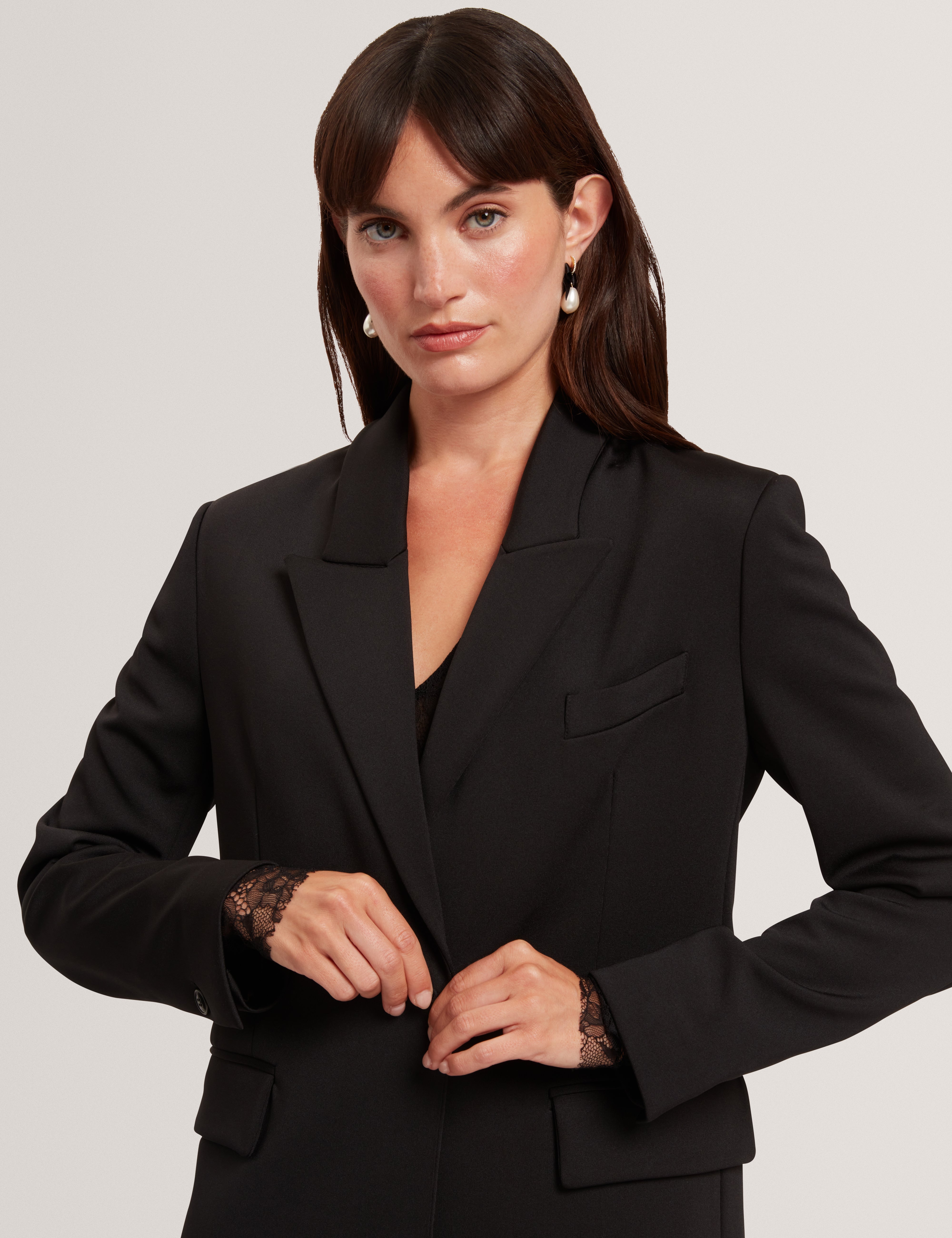 Indri Relaxed Tailored Ponte Blazer Black
