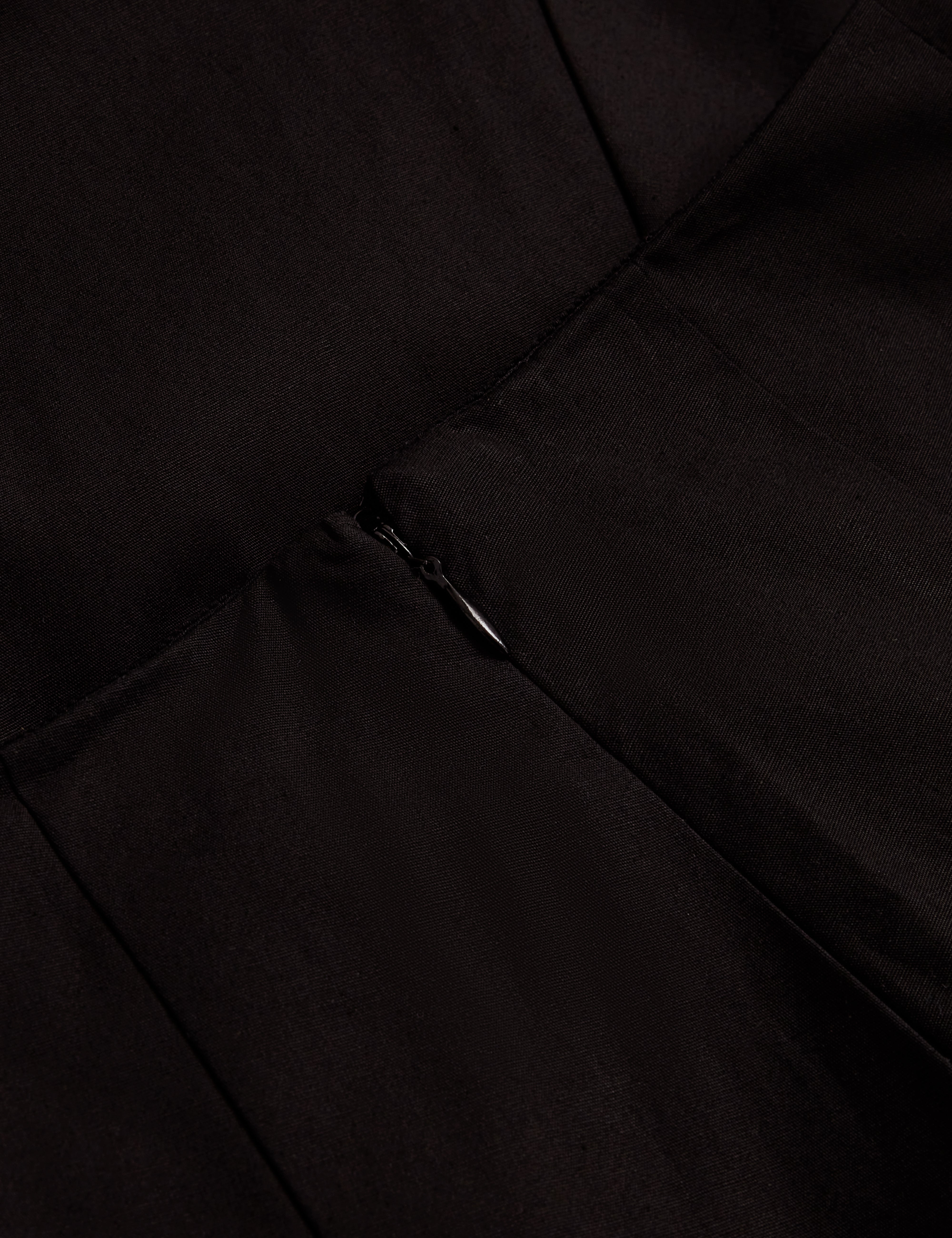 Cinnaba Seam Detail Bubble Midi Skirt Black