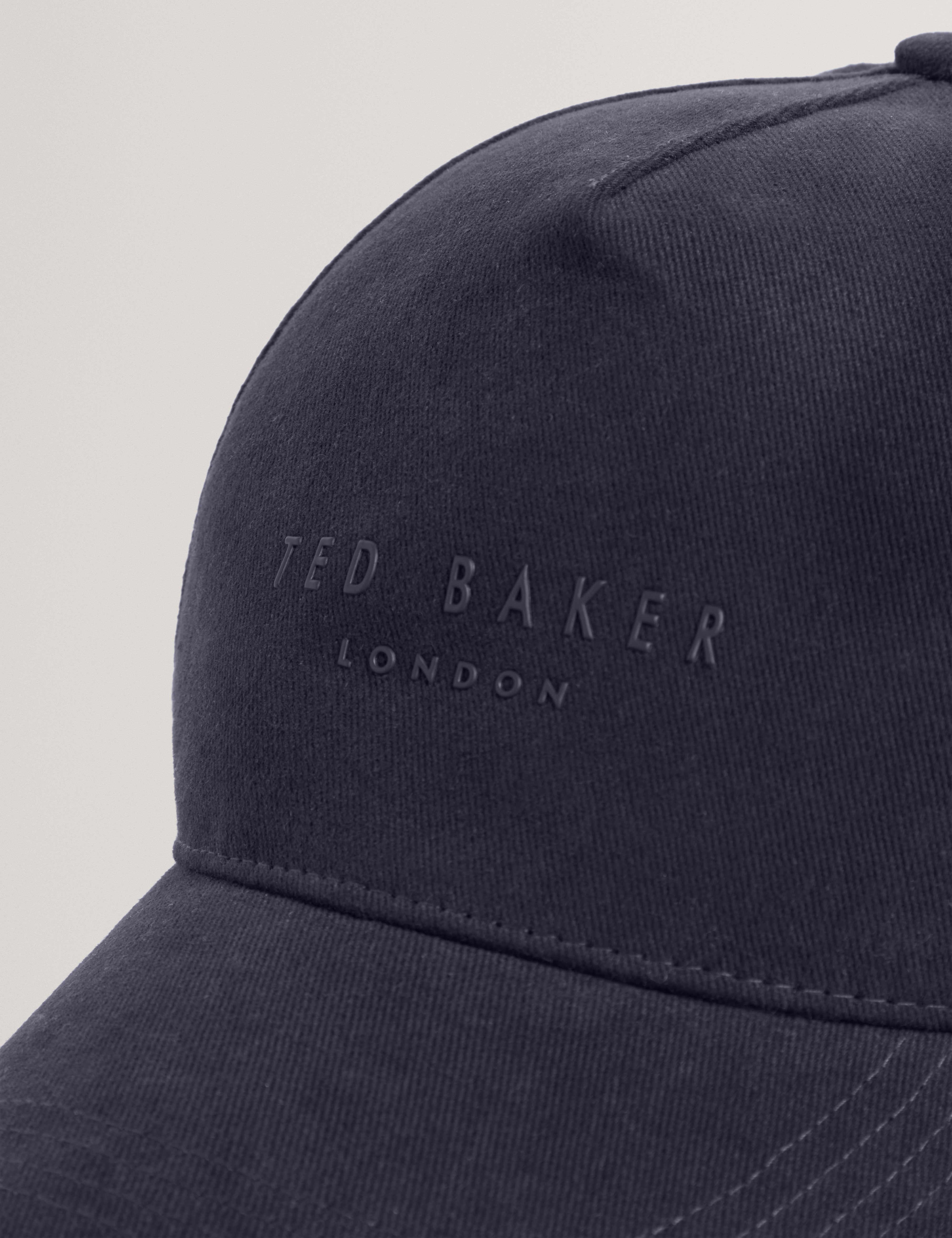 فريدز قبعة بشعار الماركة لون كحلي