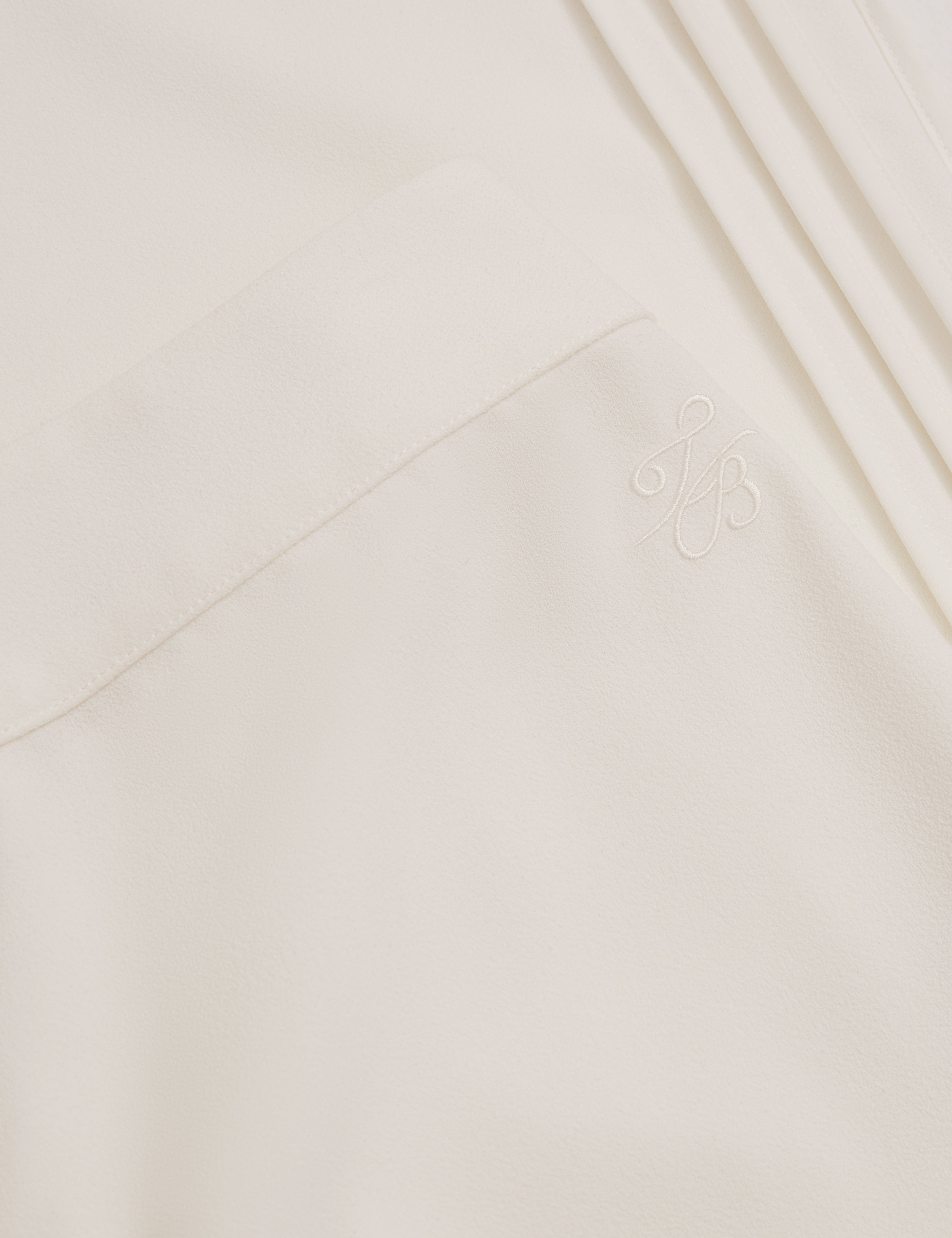 بنطلون كريب واسع الساق من Gorjja Piping Detail Ivory