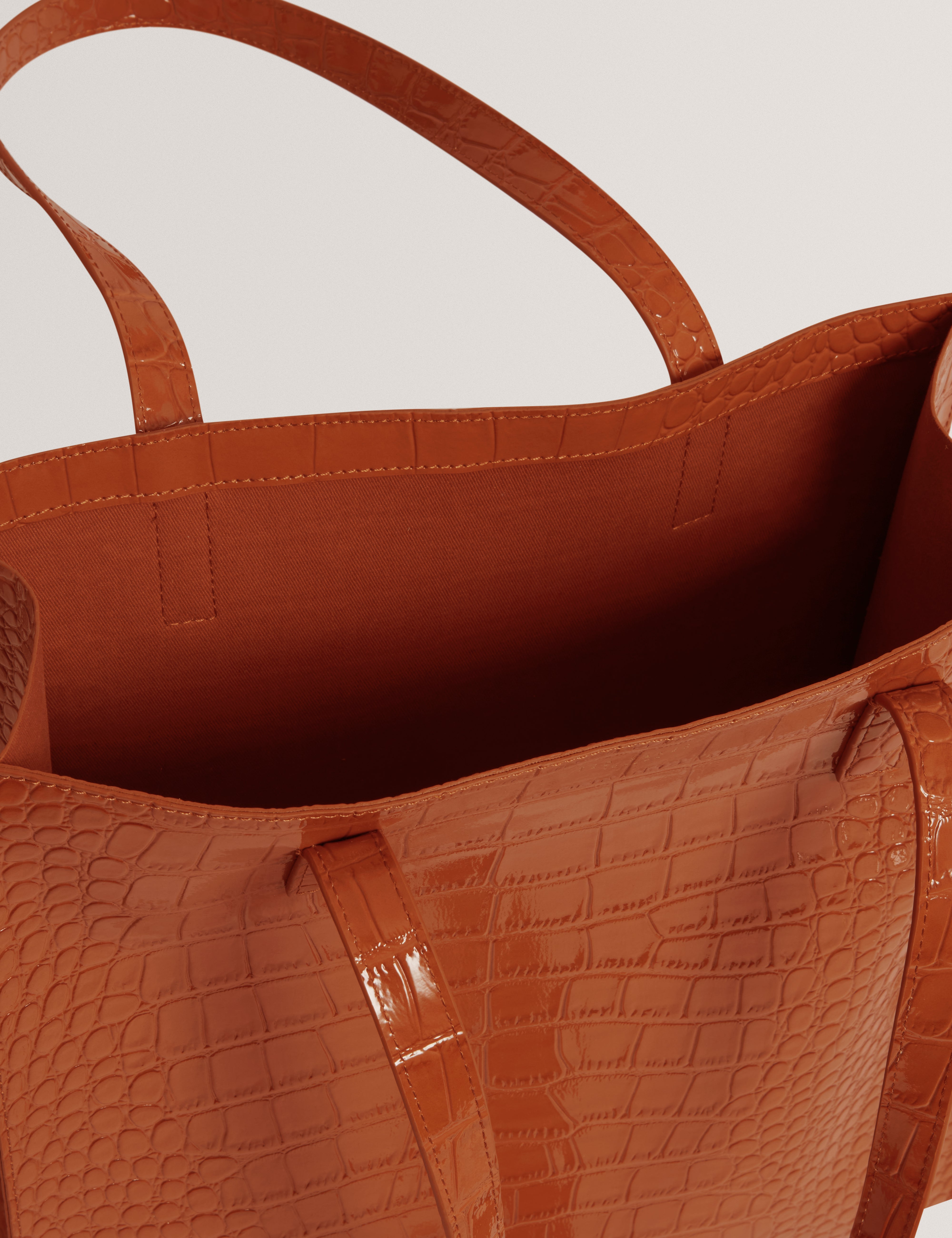 Wenella Croc Effect Large Icon Bag Tan