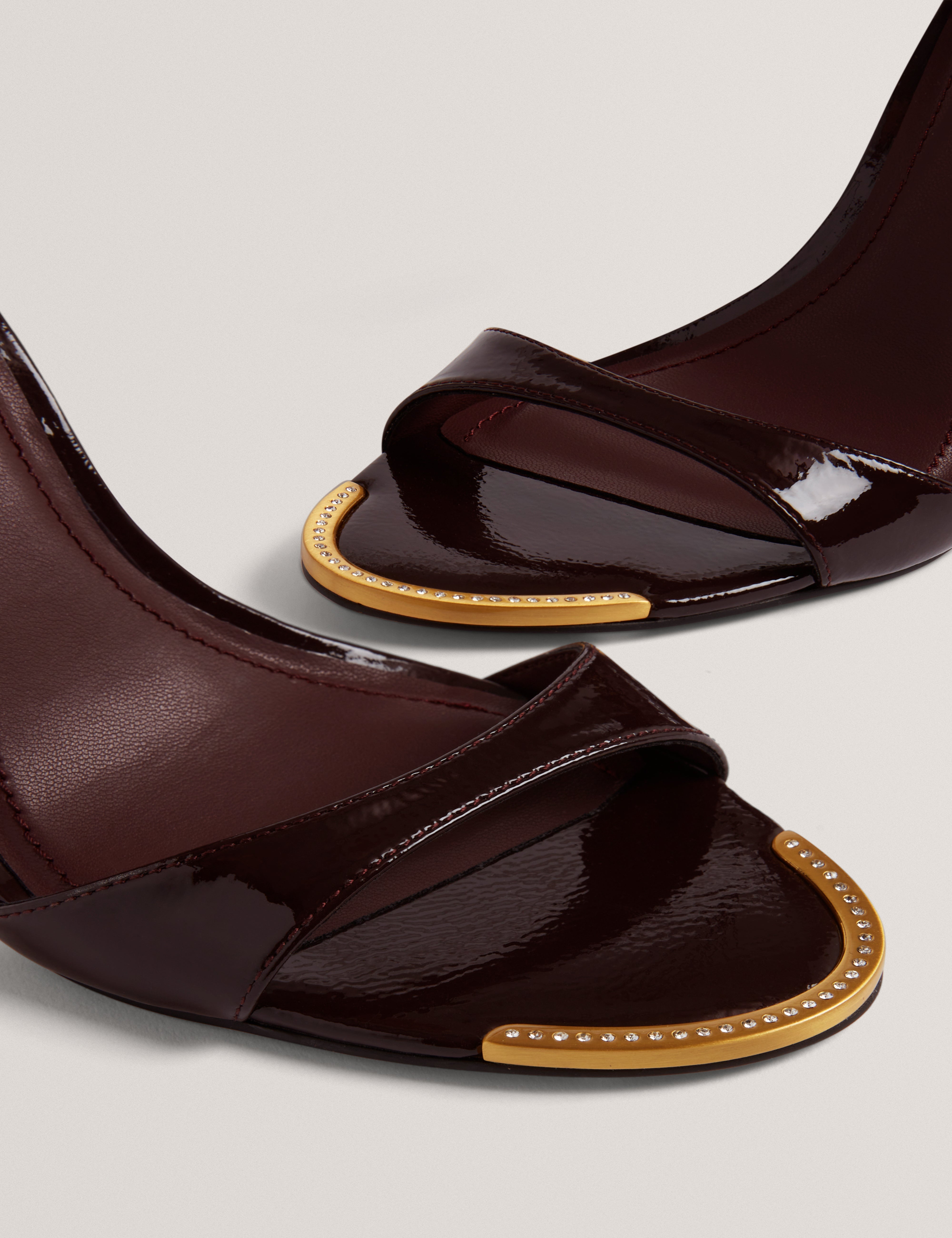 Helliy Leather Heeled Sandal Wine