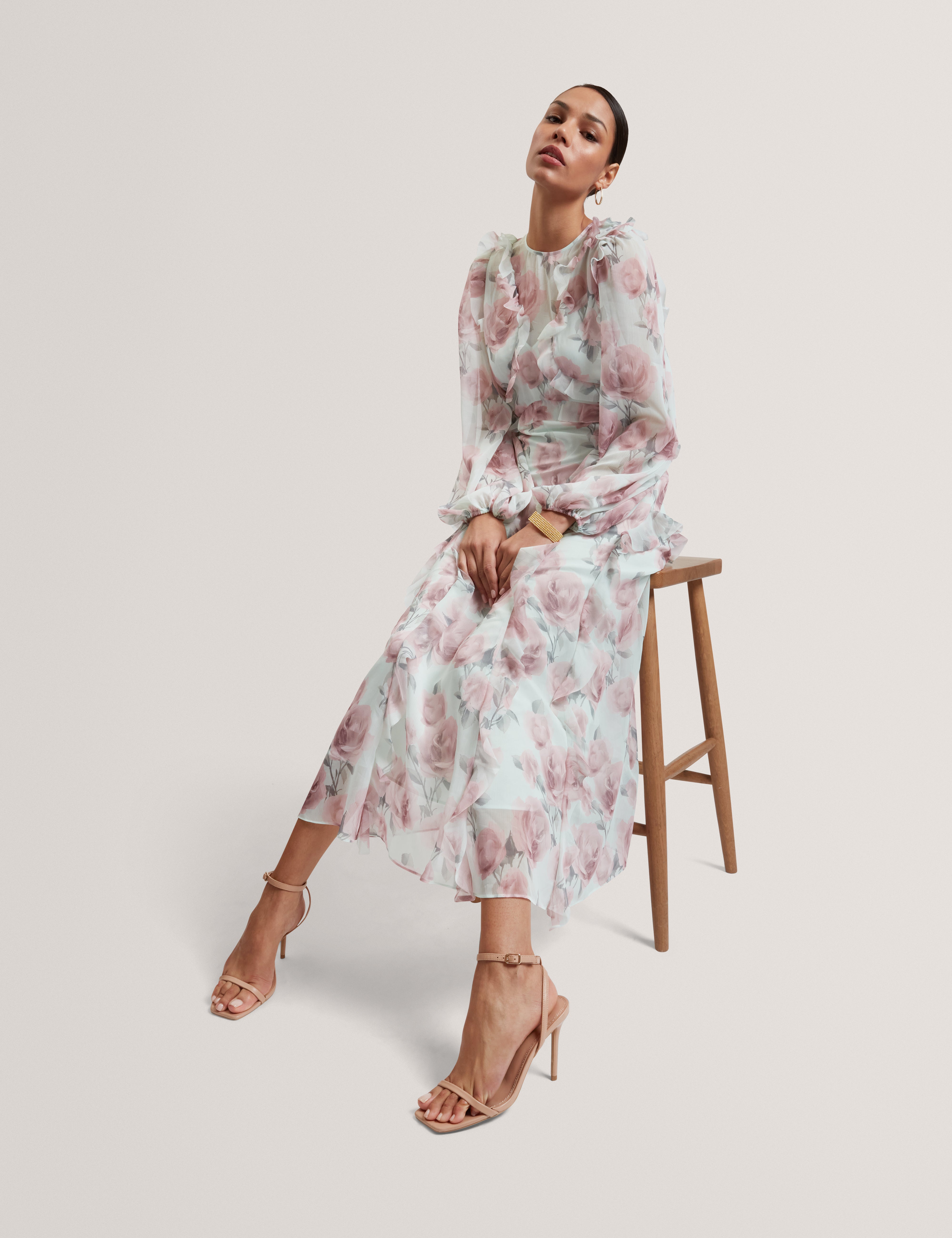 فستان Latiia طويل الأكمام بكشكشة الشلال متوسط ​​الطول باللون الأخضر