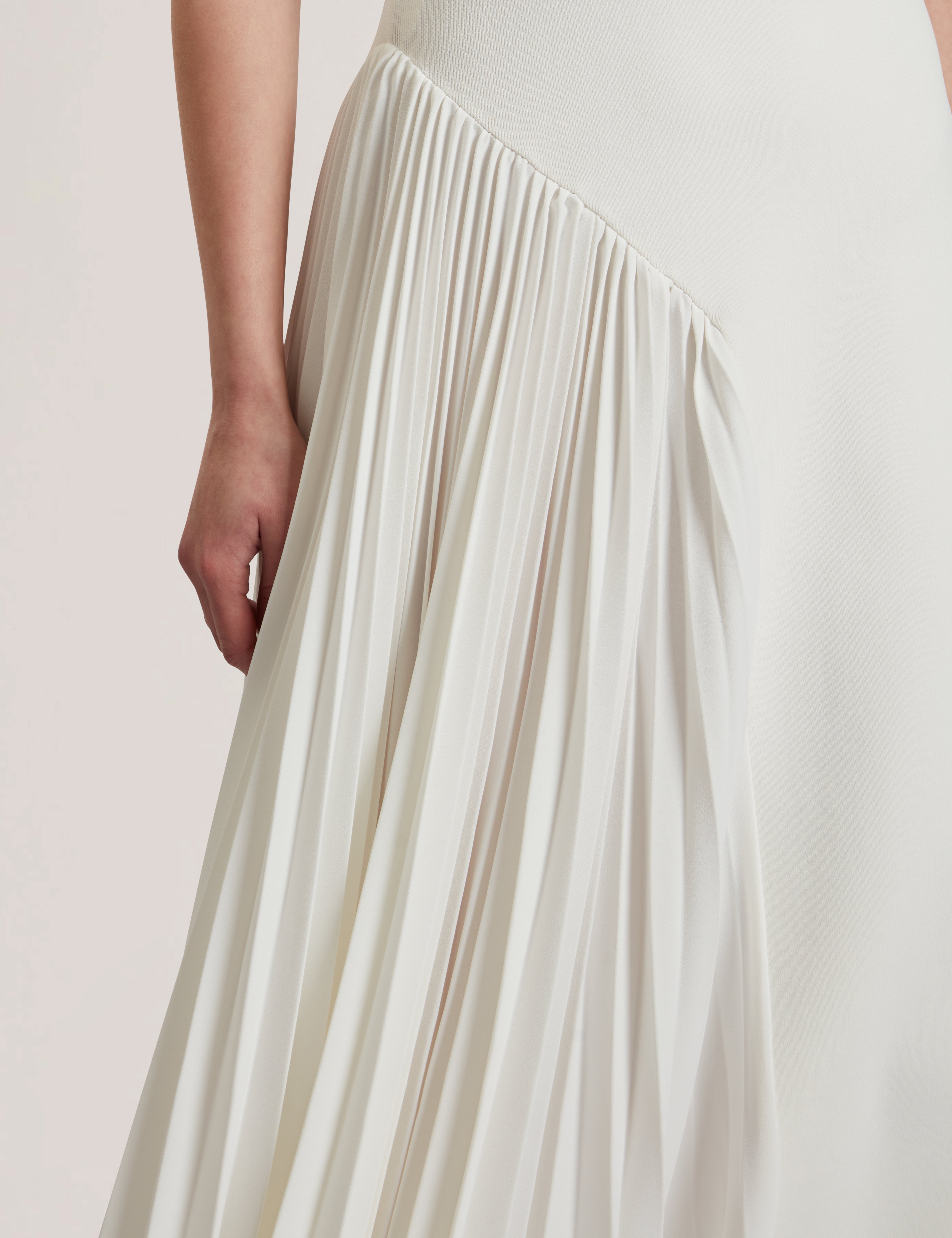 Azzina Sleeveless Knit Dress With Pleats Ivory