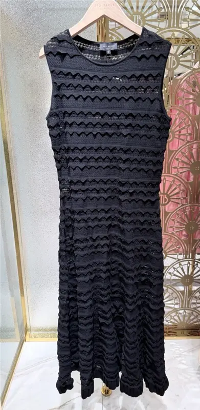 Cahrlie Knitted Midi Dress Black
