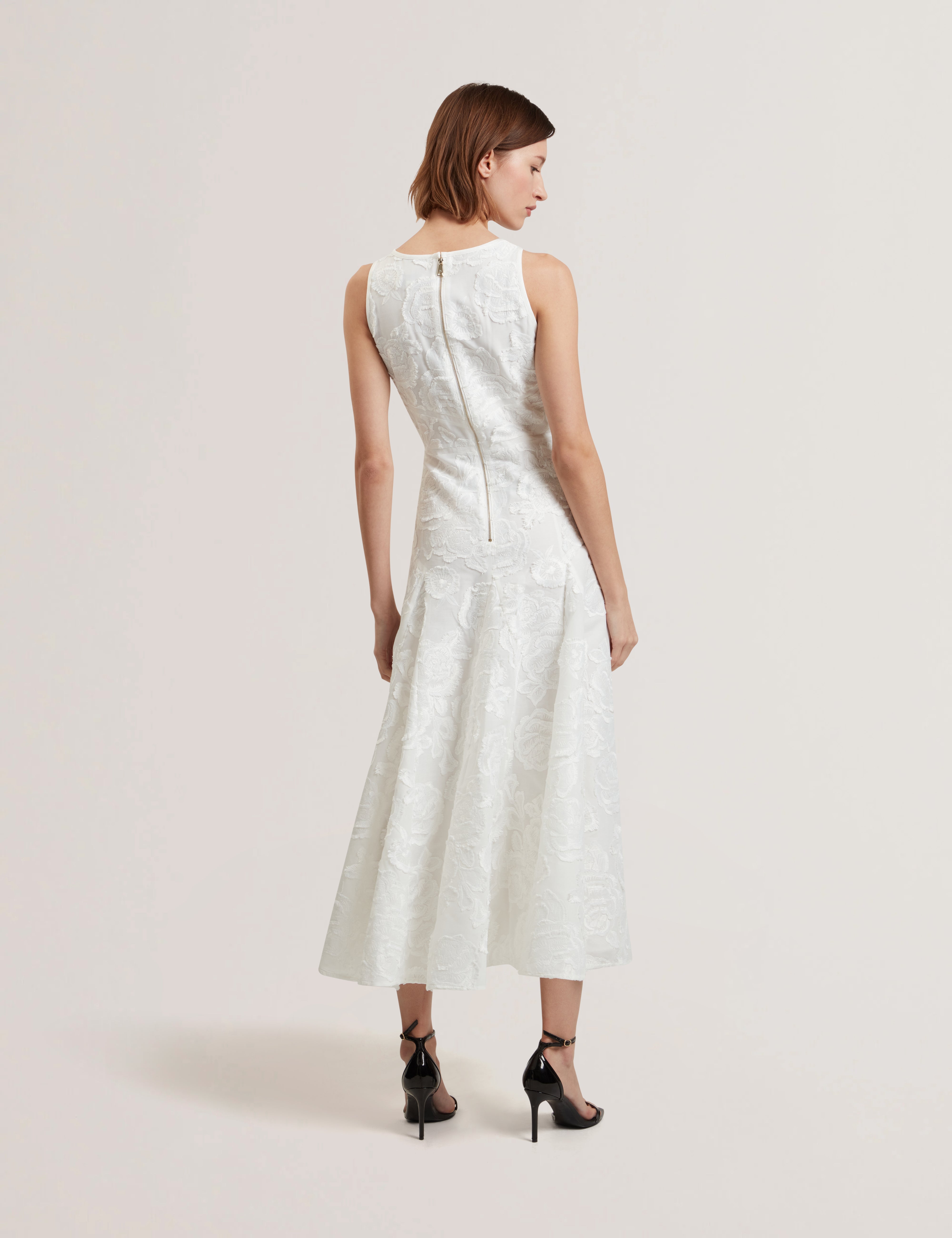 Enkoaa Binding Detail Textured Midi Dress White