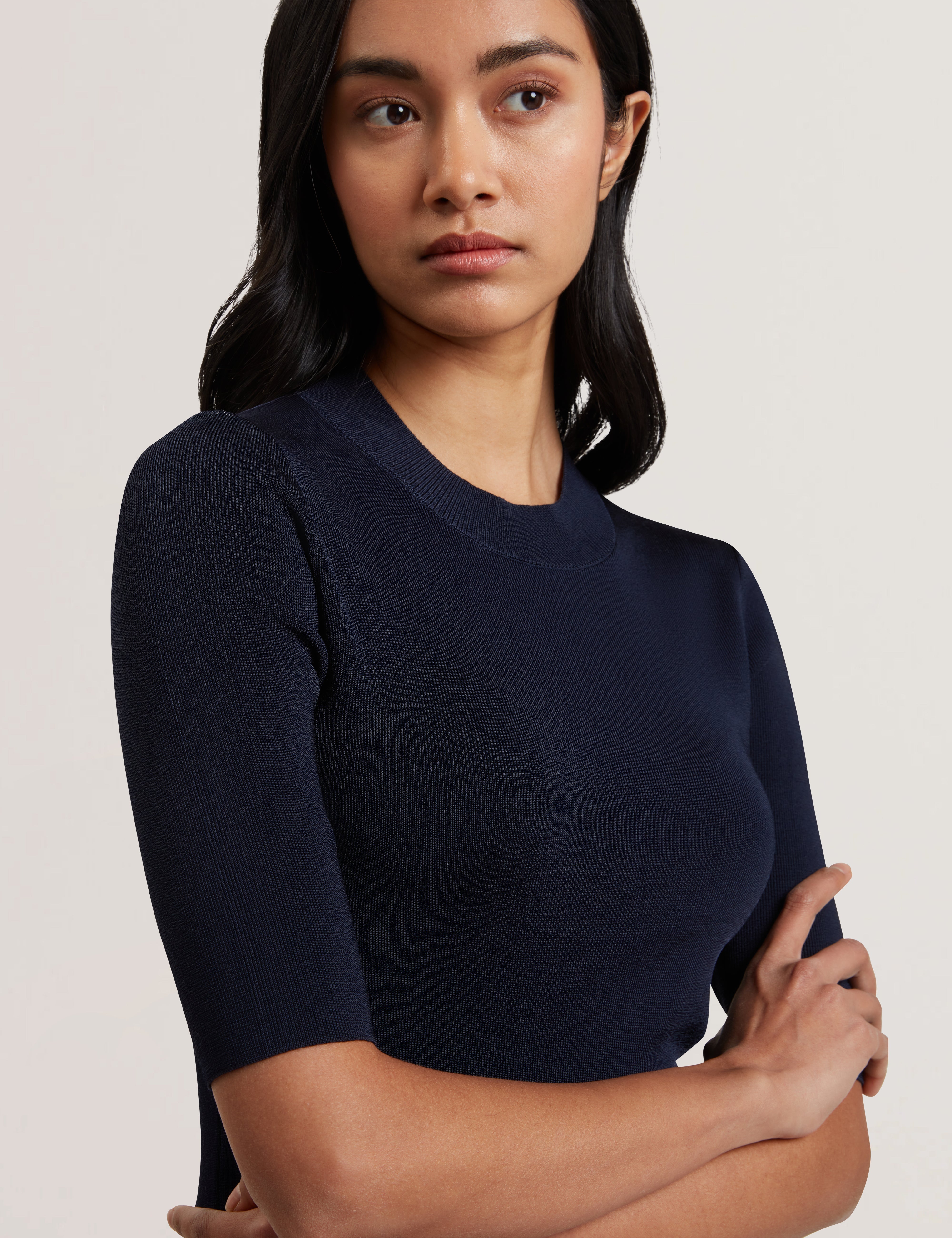 تي شيرت فيليكسيا المحبوك بأكمام نصفية باللون الأزرق البحري