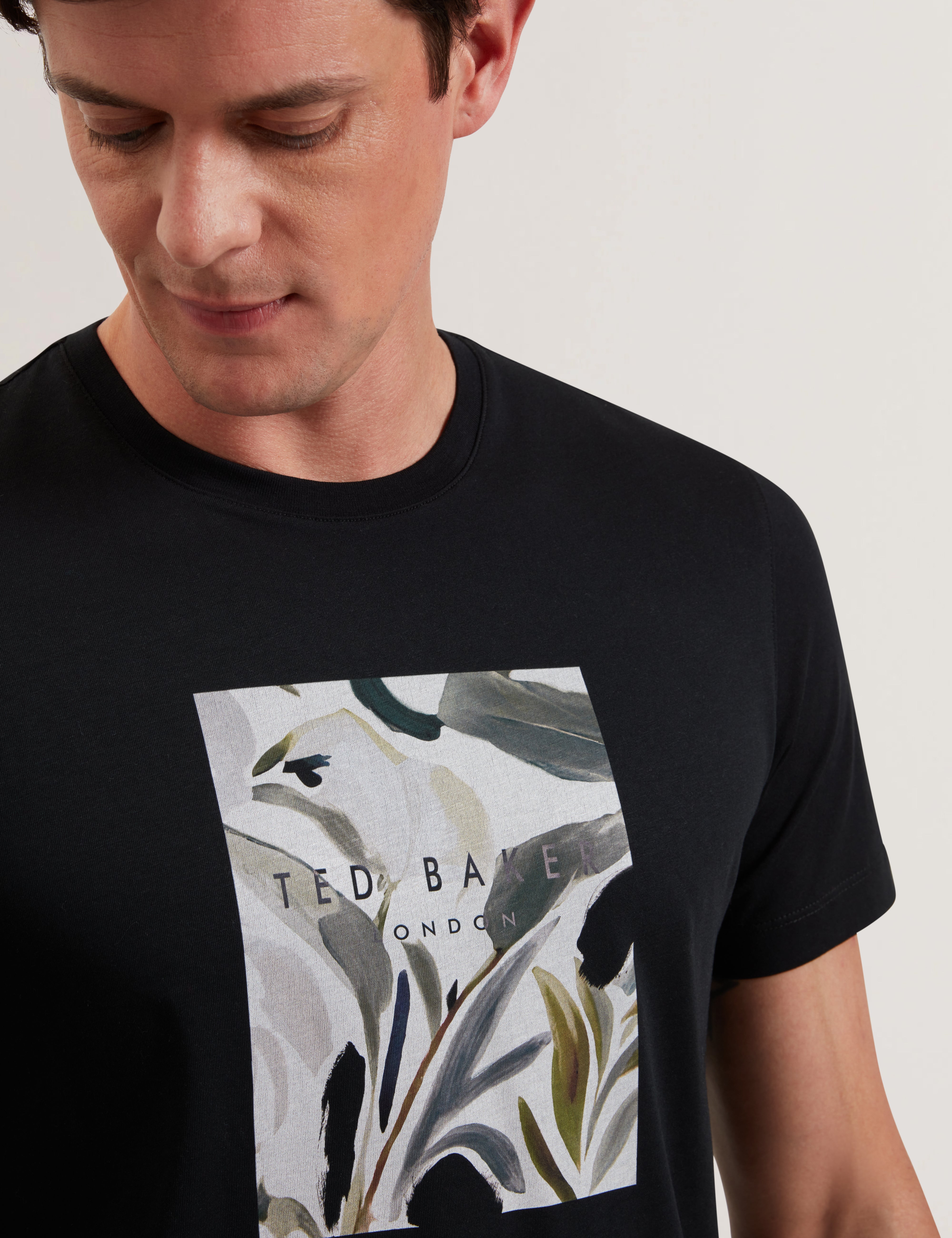 Justino Short Sleeve Box Print Graphic T-Shirt Black