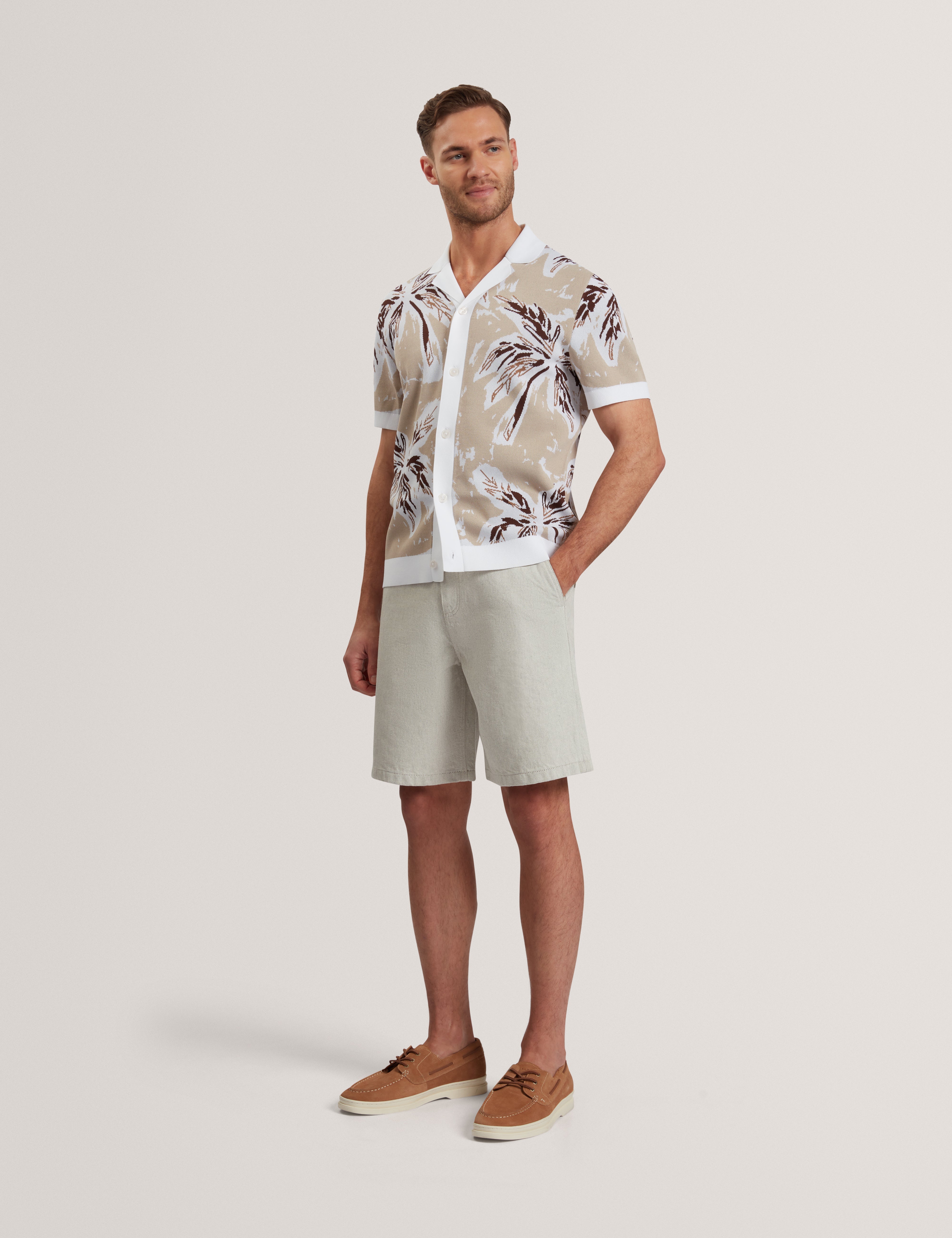 Kyes Short Sleeve Knitted Leaf Shirt Taupe