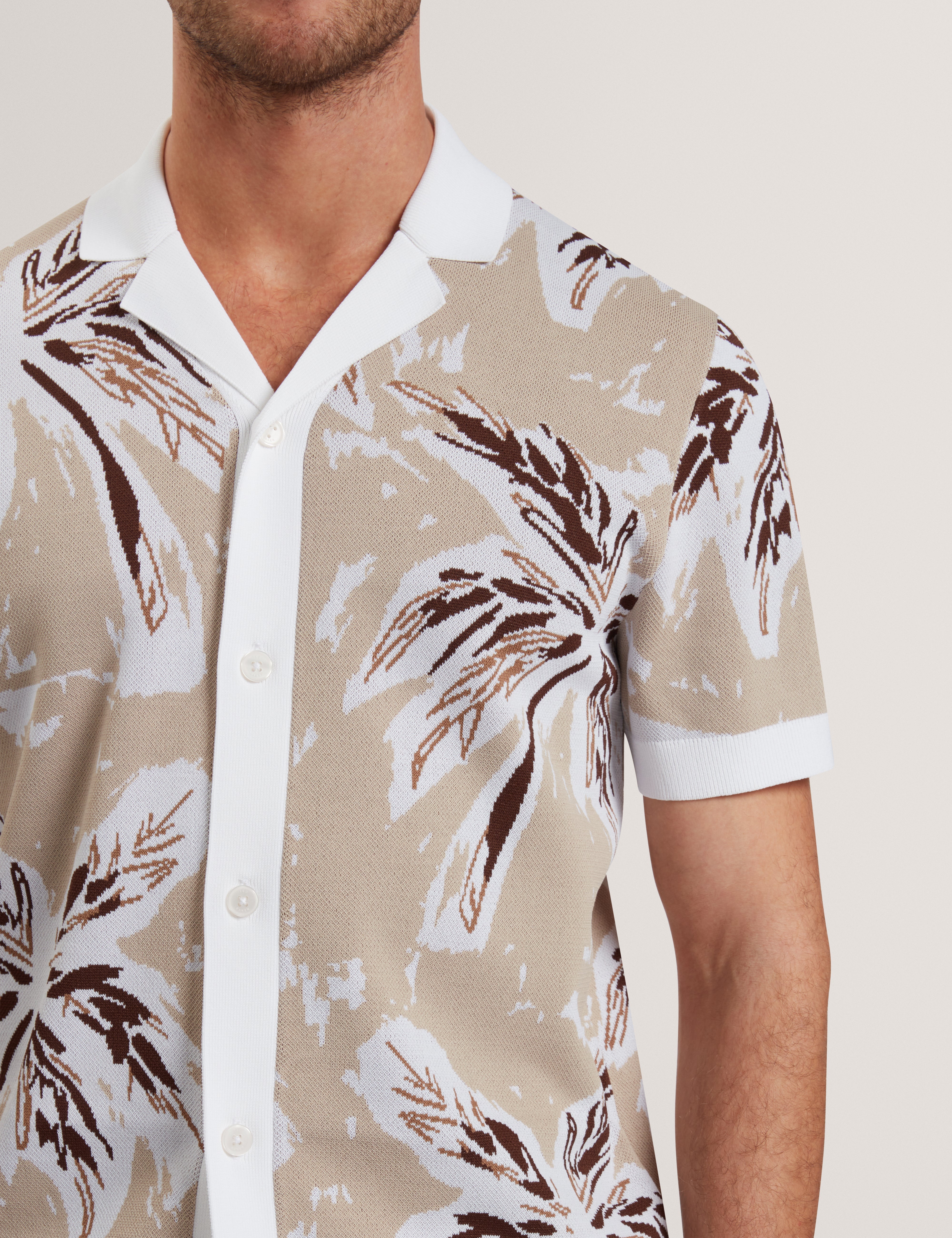 Kyes Short Sleeve Knitted Leaf Shirt Taupe