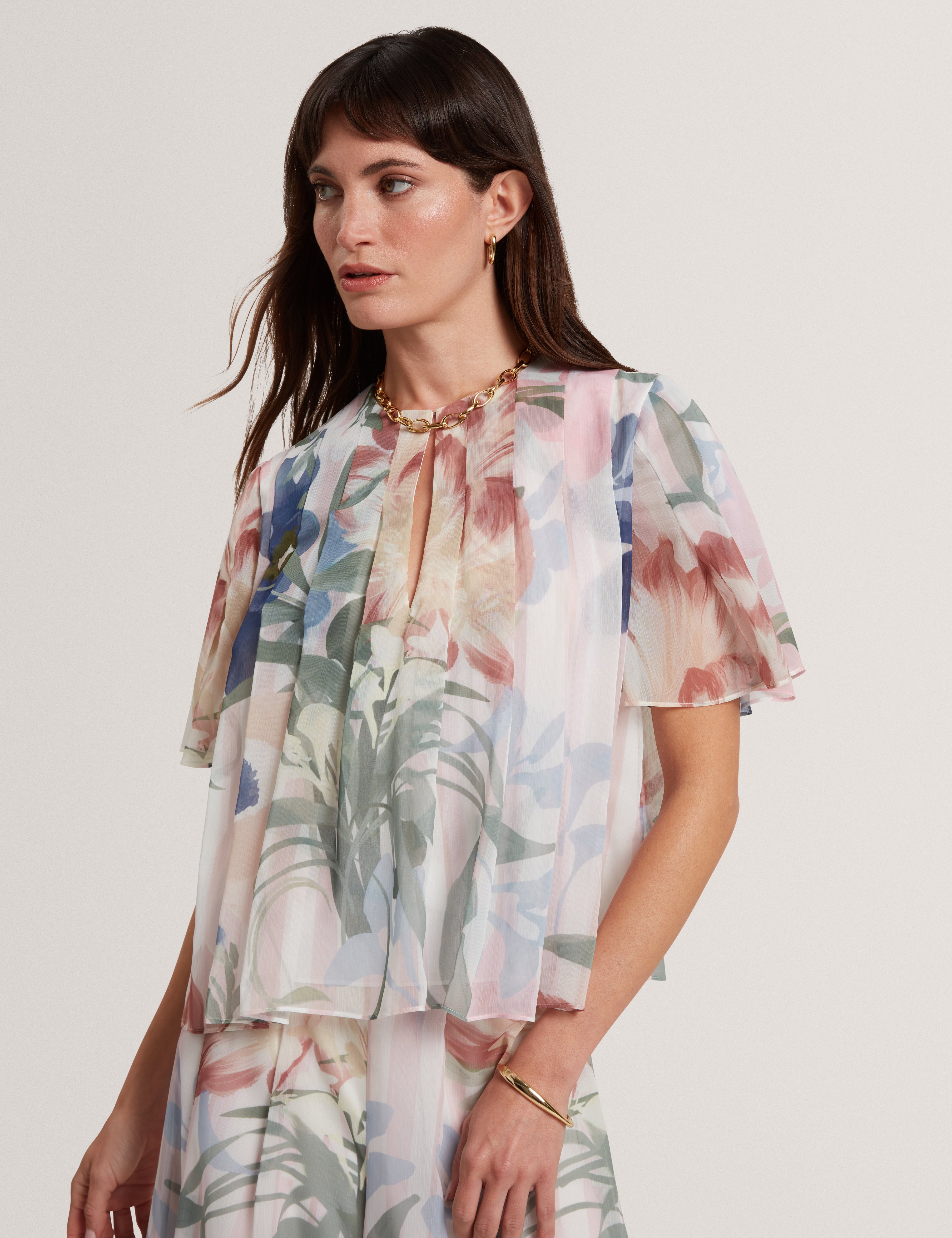 Nansii Pleated Angel Sleeve Printed Top Pink