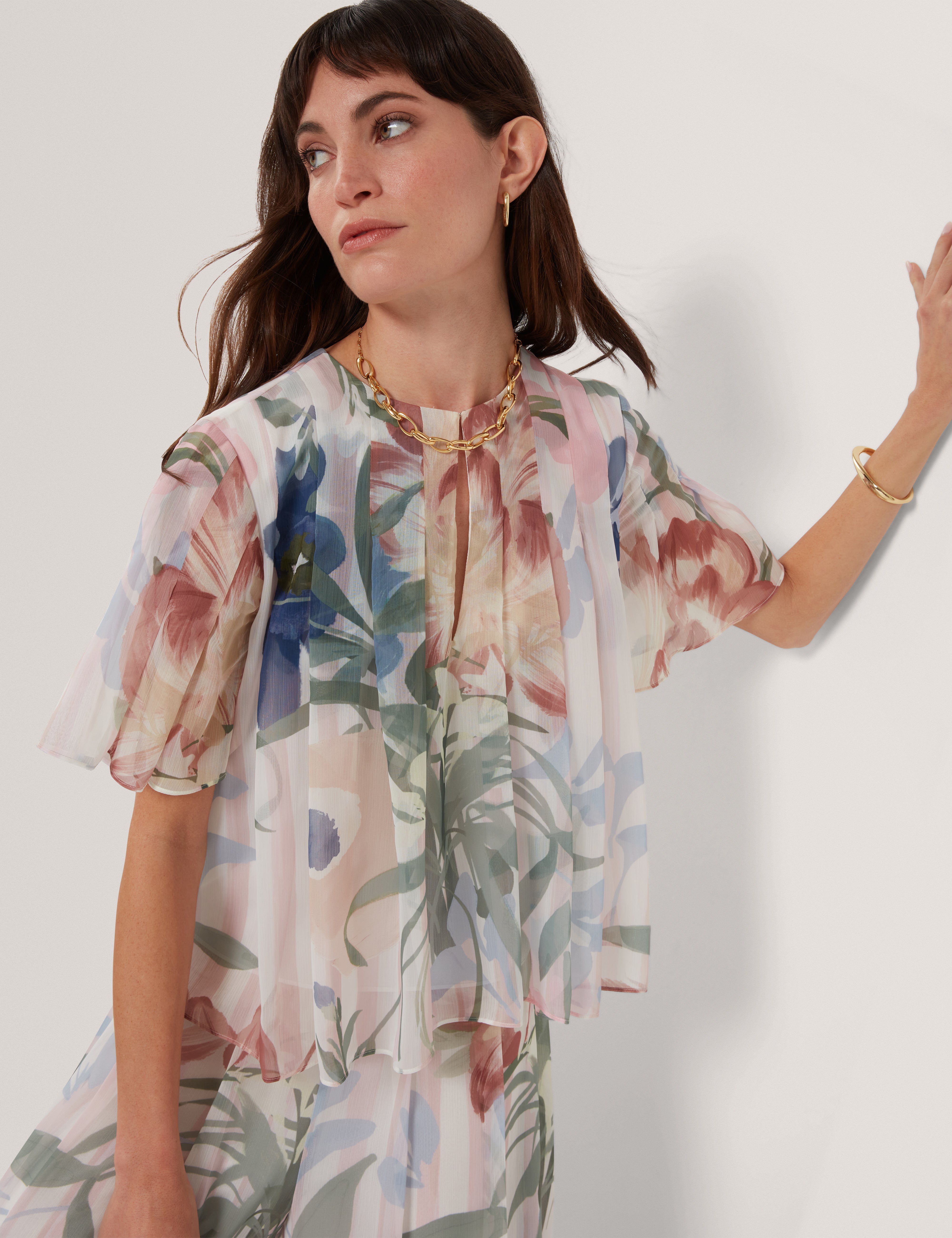 Nansii Pleated Angel Sleeve Printed Top Pink