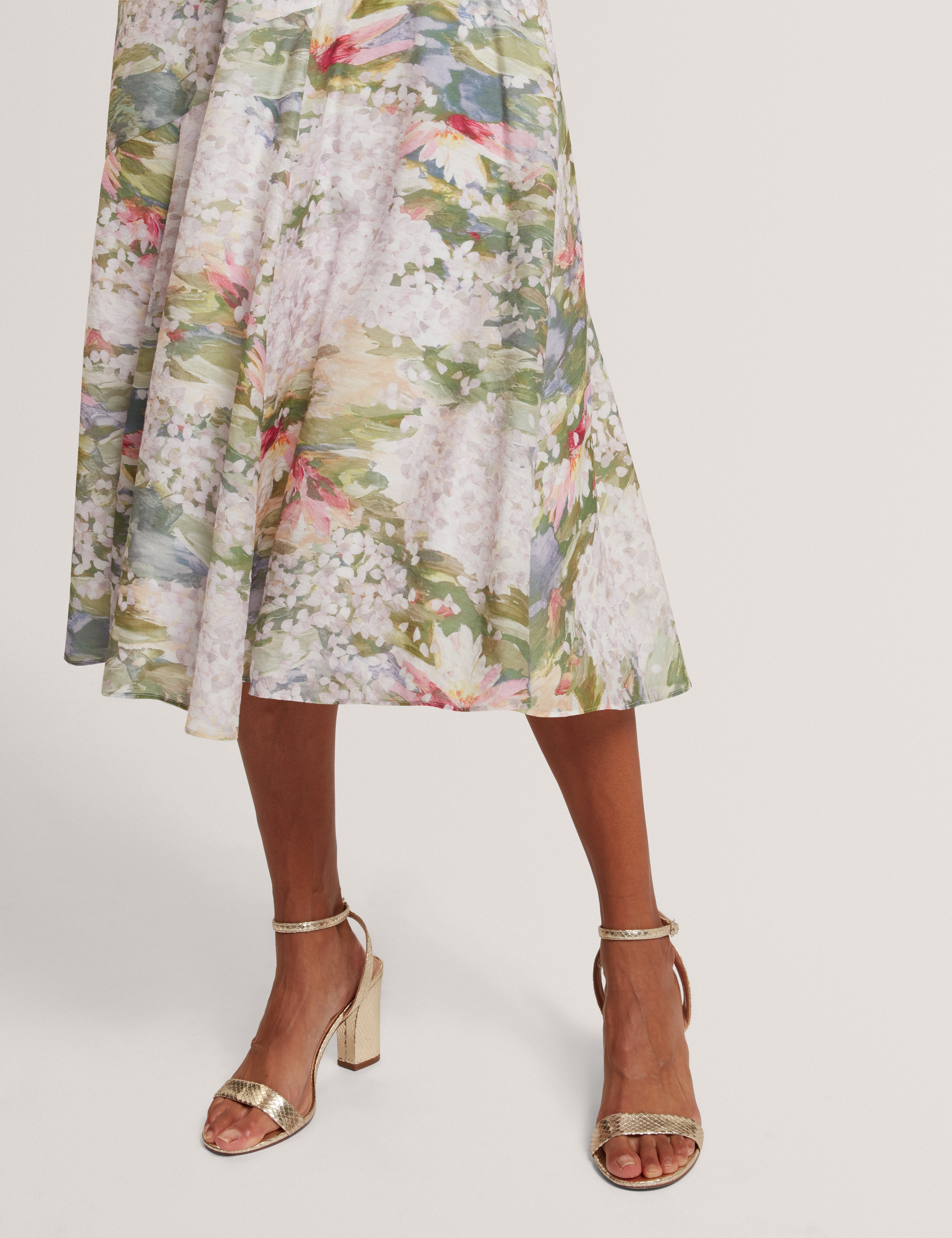 Layda Printed Midi Skirt With Diagonal Seam Detail Pink