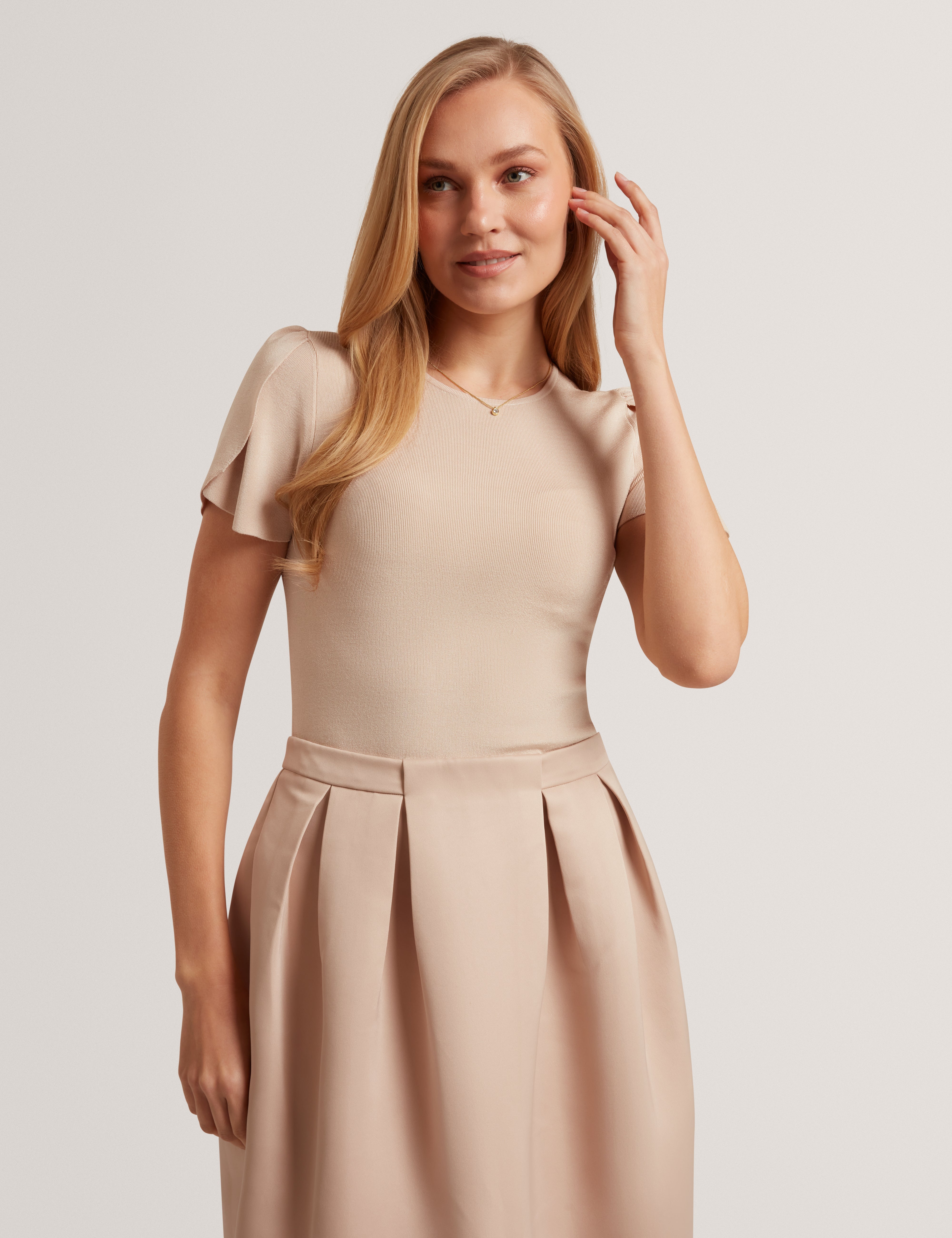 Evanie Mockable Tulip Sleeve Midi Dress Natural
