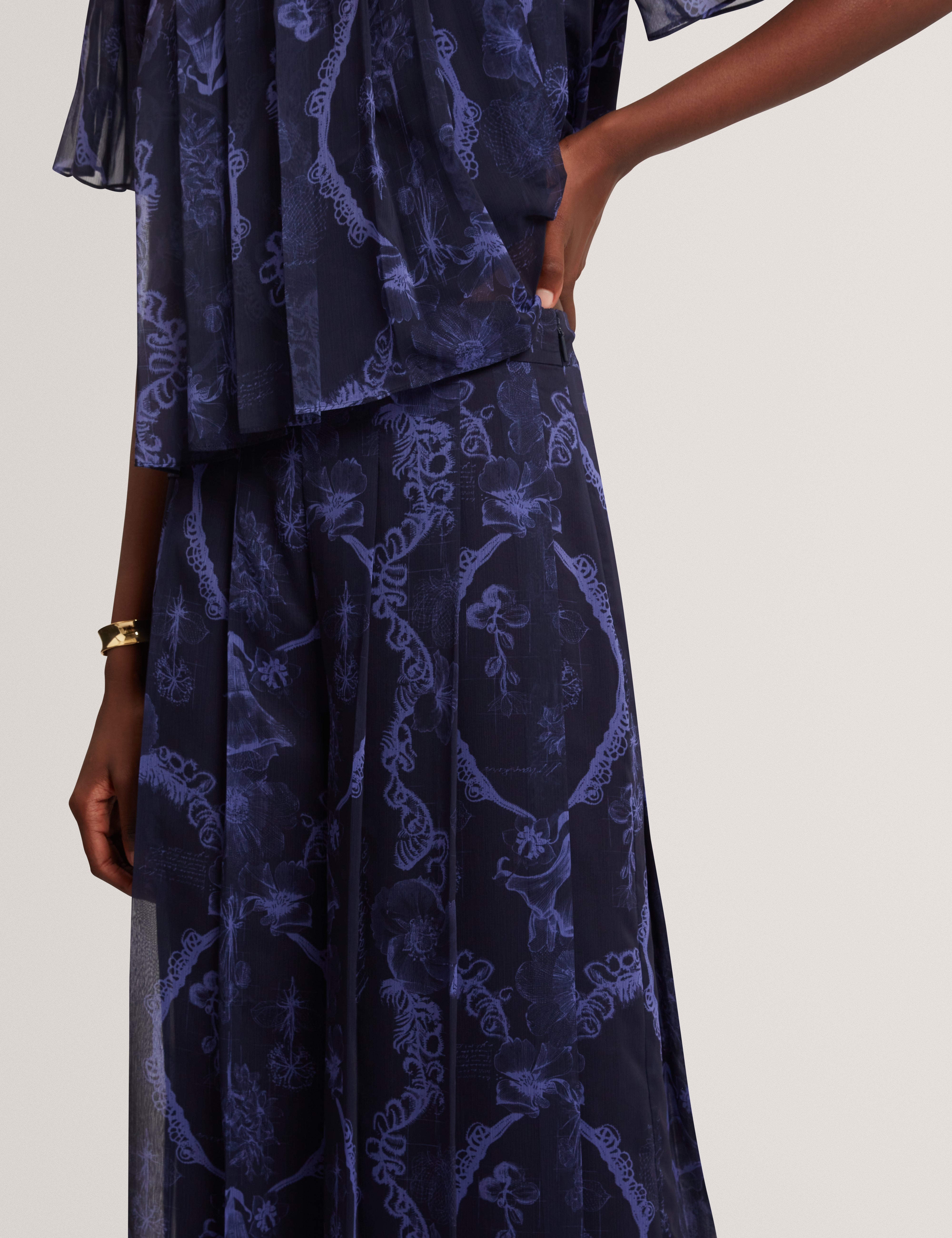 Solian Printed Box Pleat Wide Leg Trouser Navy