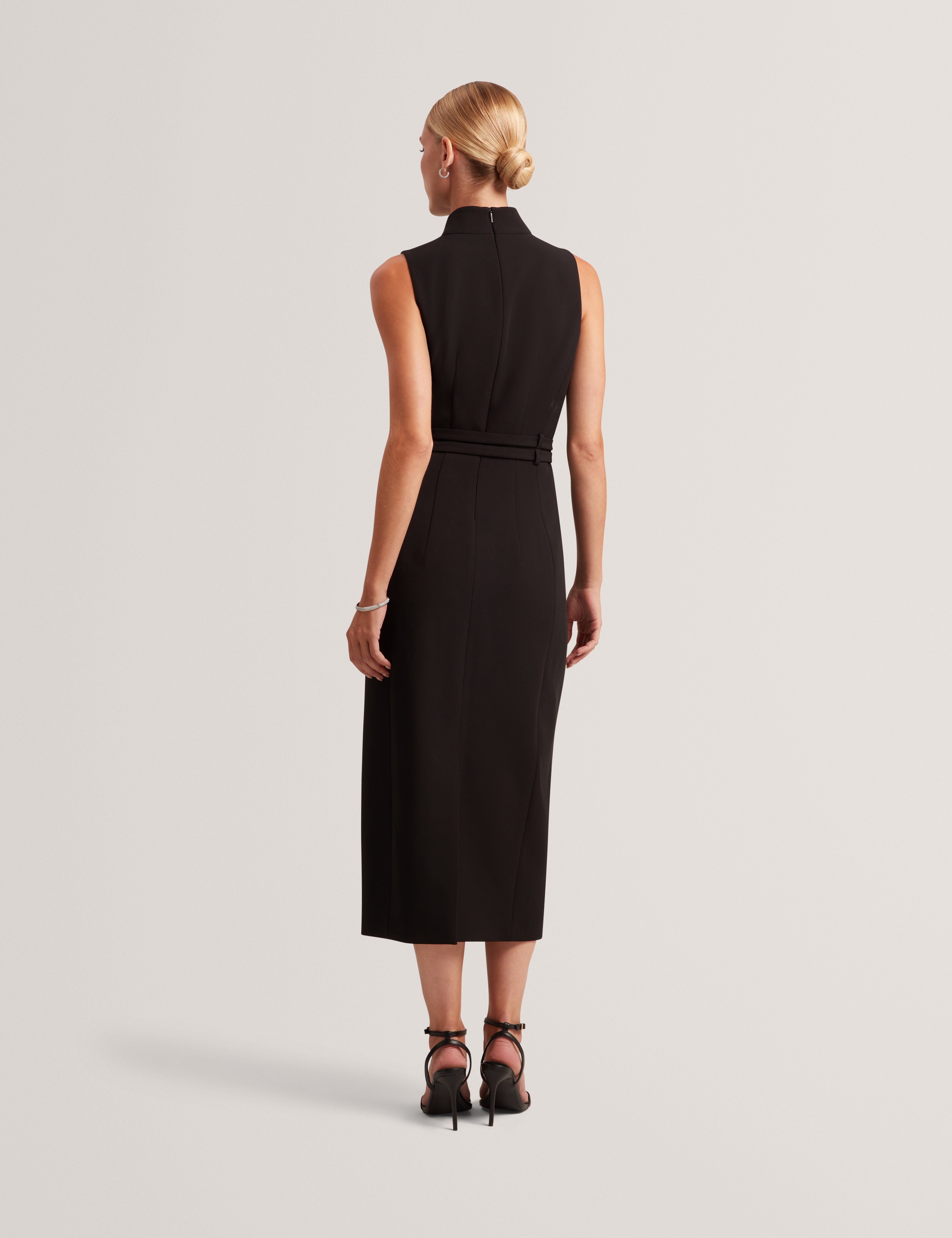 Hanlied Sleeveless Tailored Midi Dress Black