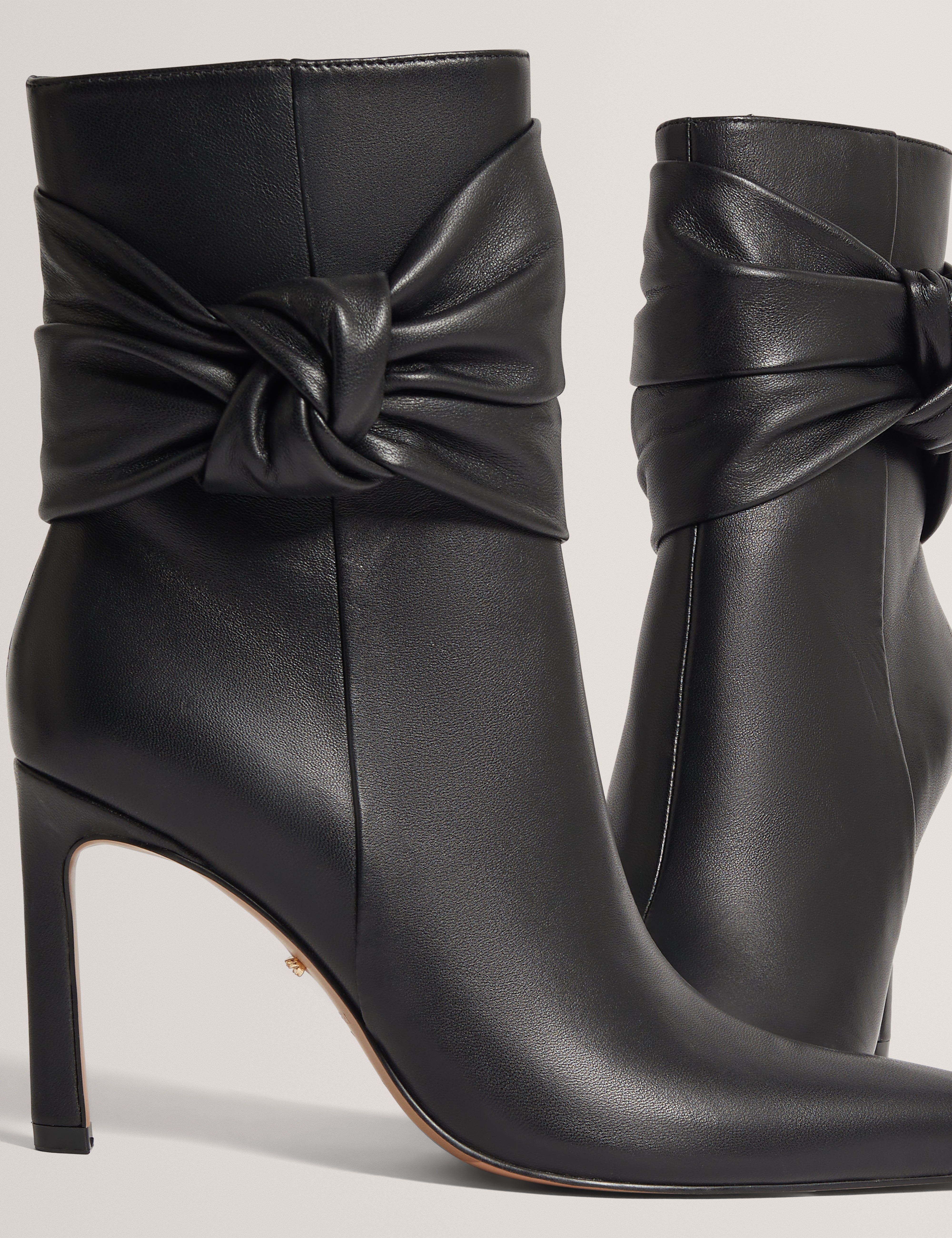 Fenyaa Side Knot Ankle Boot Black